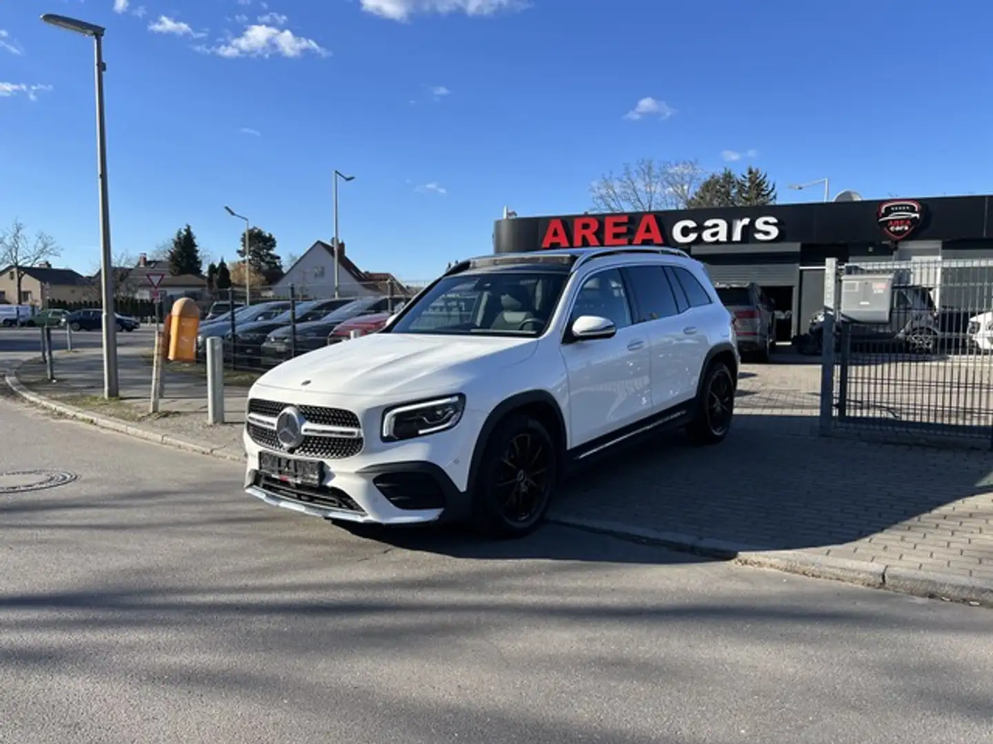 Mercedes-Benz GLB 220 d *AMG*PANO*MULTIB*KEY*SPUR*MEMORY*KAM* Weiß - 2