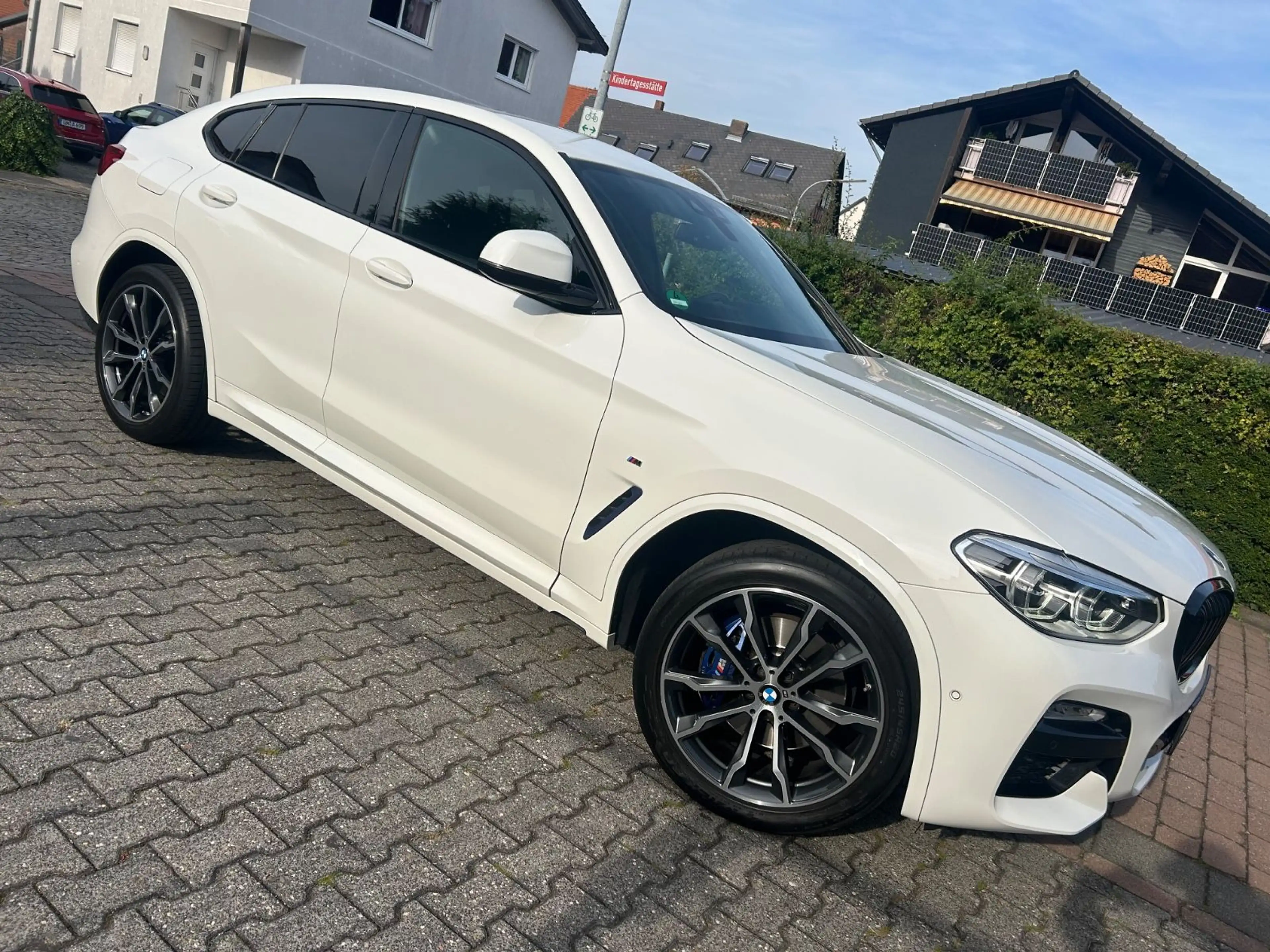 BMW X4 *3,0D*M-Paket*Leder*LED*HeadUp*20 Zoll* — photo 5