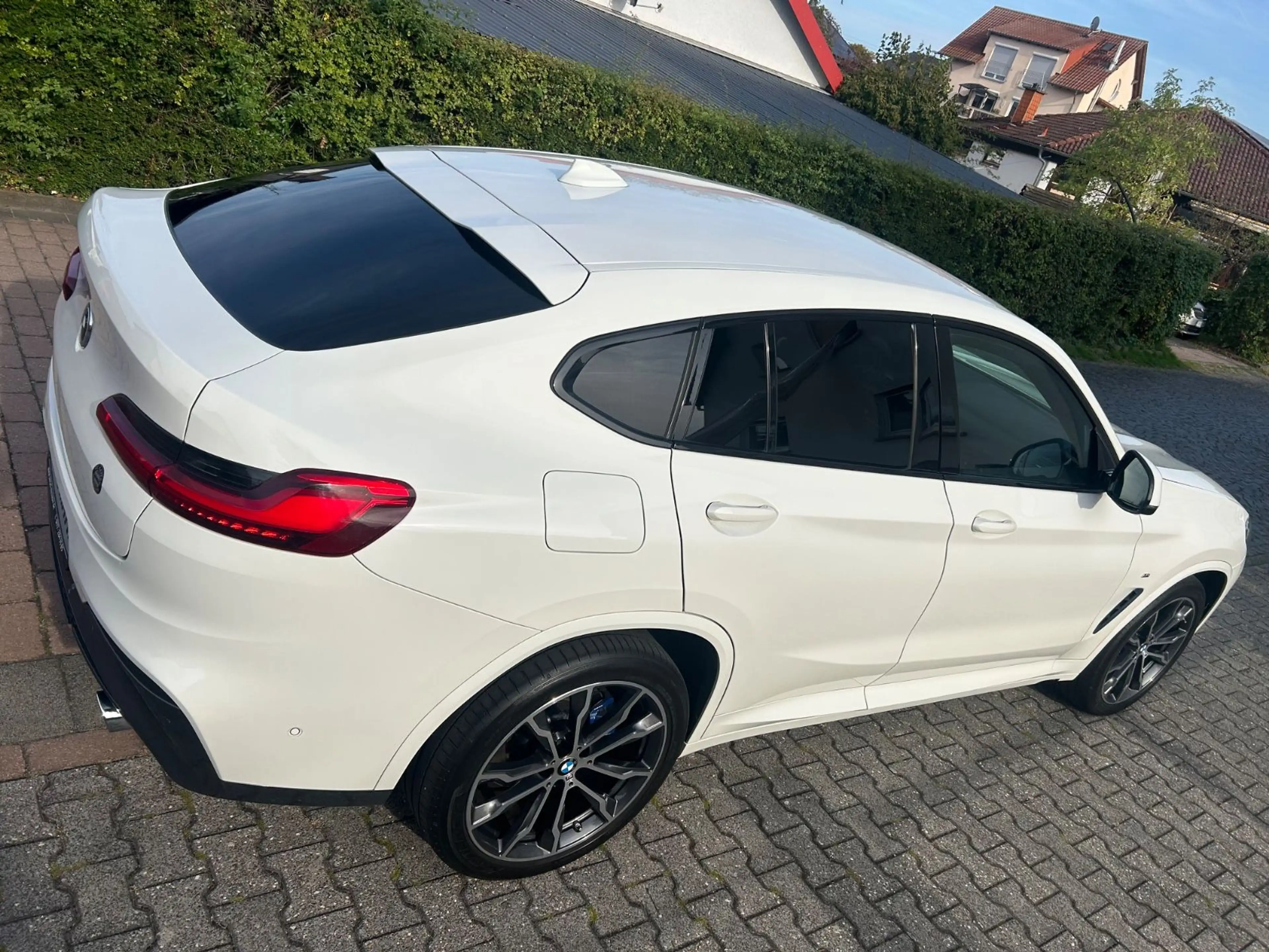 BMW X4 *3,0D*M-Paket*Leder*LED*HeadUp*20 Zoll* — photo 10