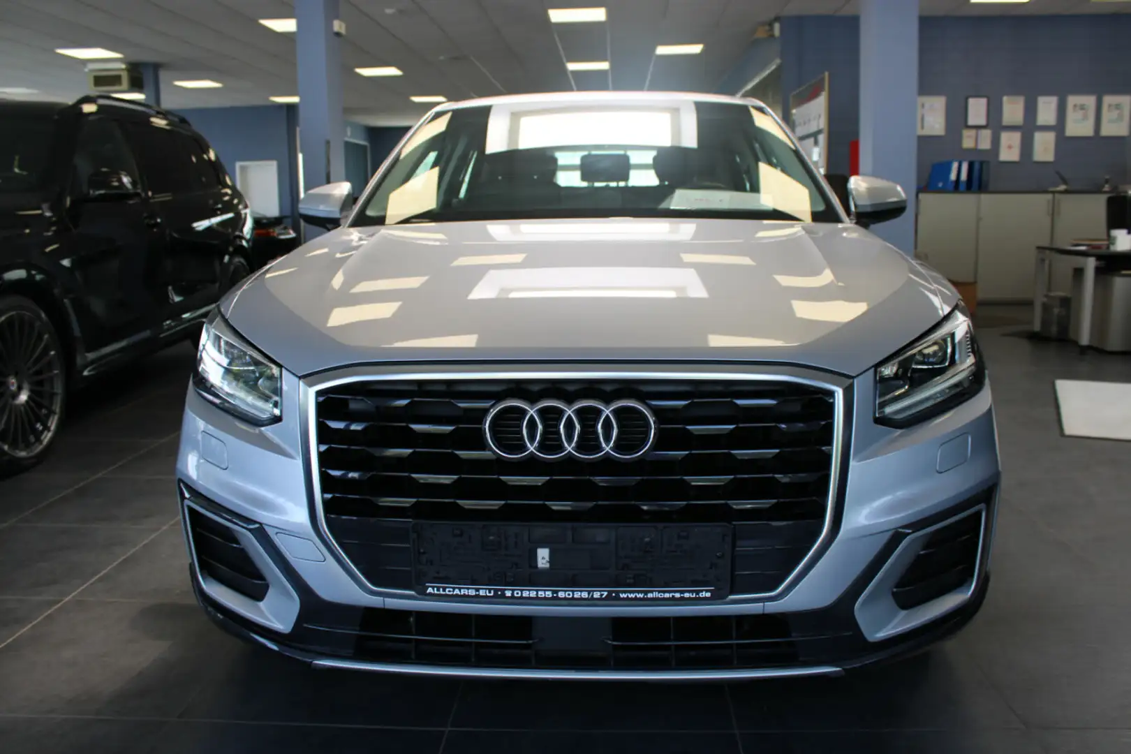 Audi Q2 30 TFSI design Argent - 2