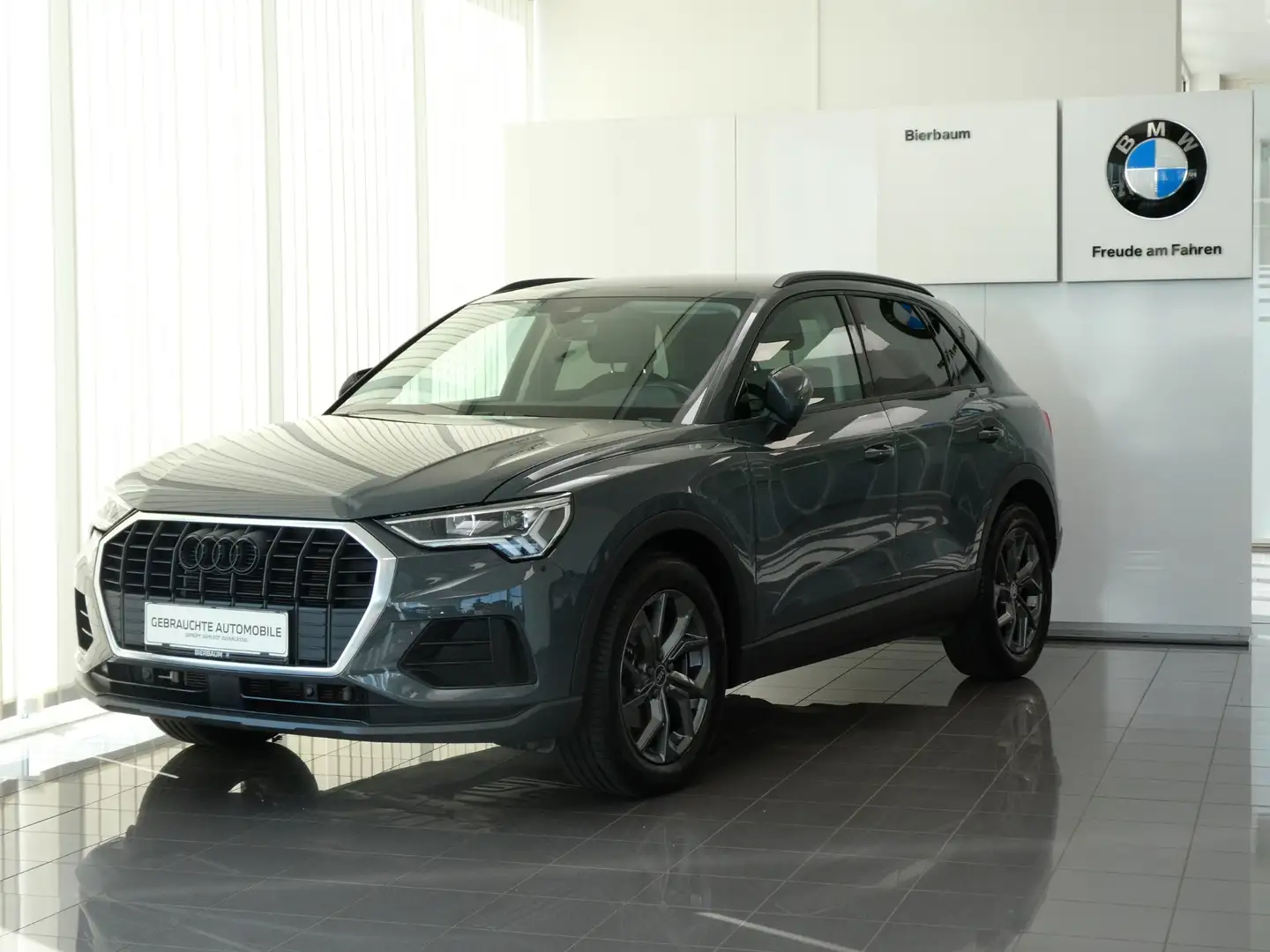 Audi Q3 35 TDI intense Grau - 1