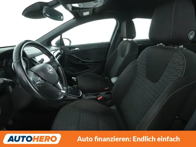 Opel Astra view 10