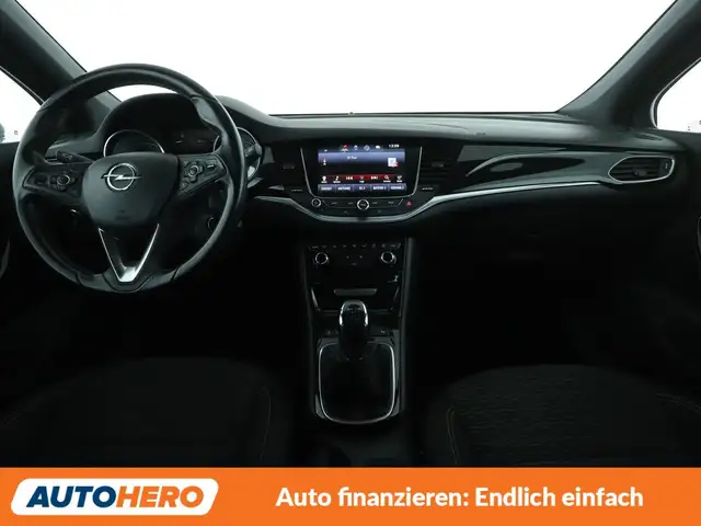 Opel Astra view 12