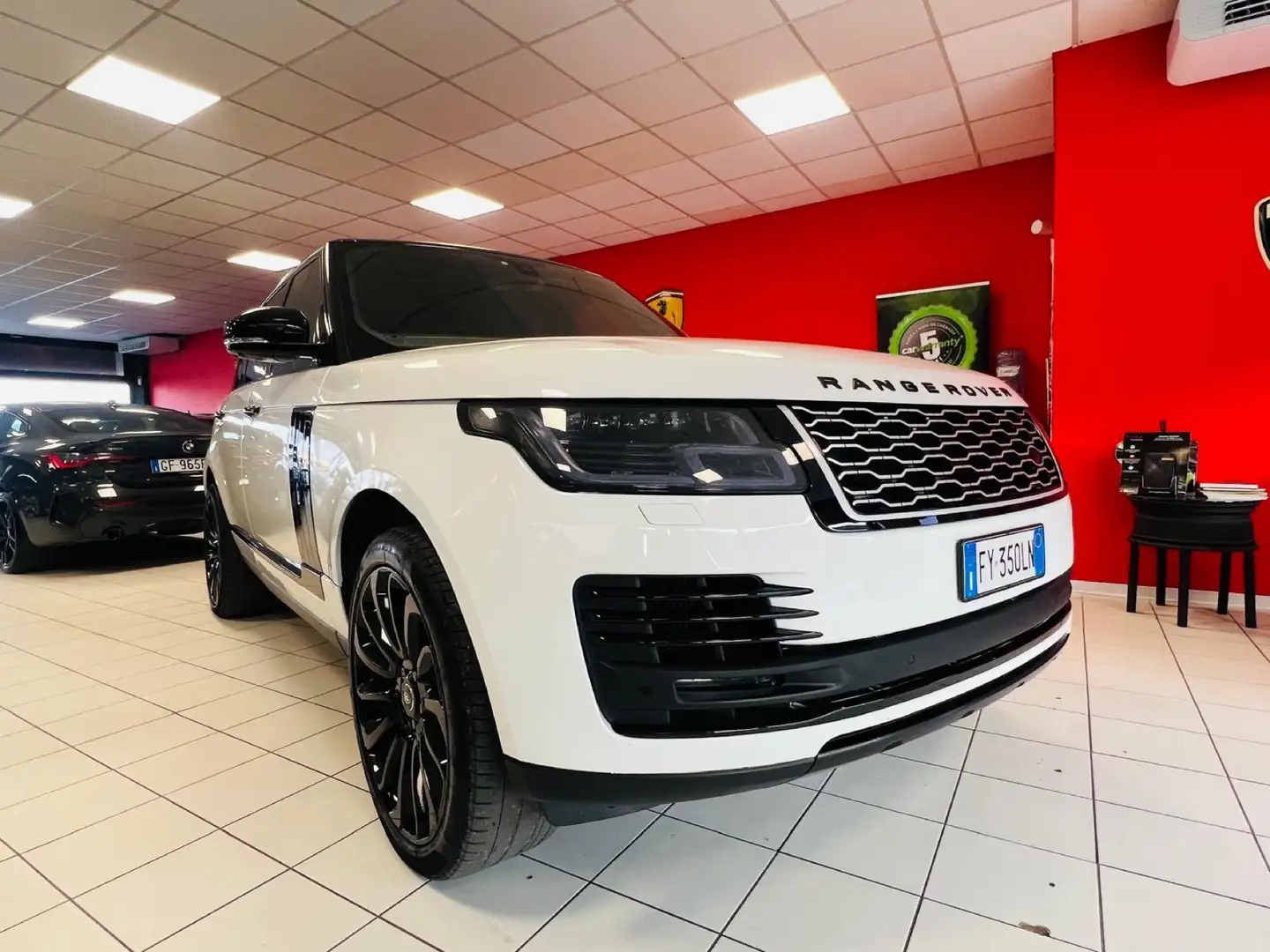 Land Rover Range Rover R. R. 3.0 tdV6 Vogue KIT ESTETICO 2020 MOT. NUOVO Bílá - 1