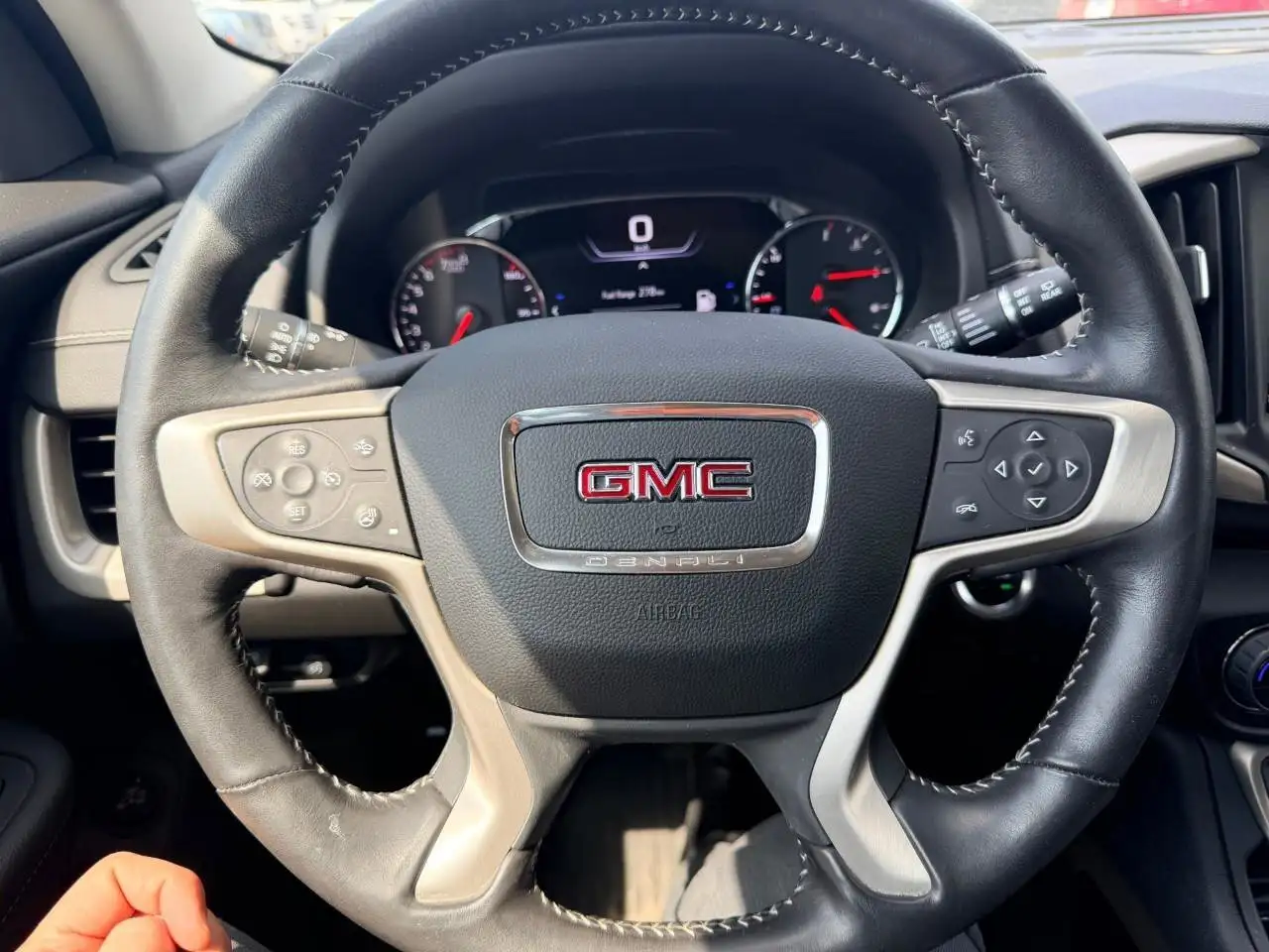GMC Terrain photo GMC Terrain