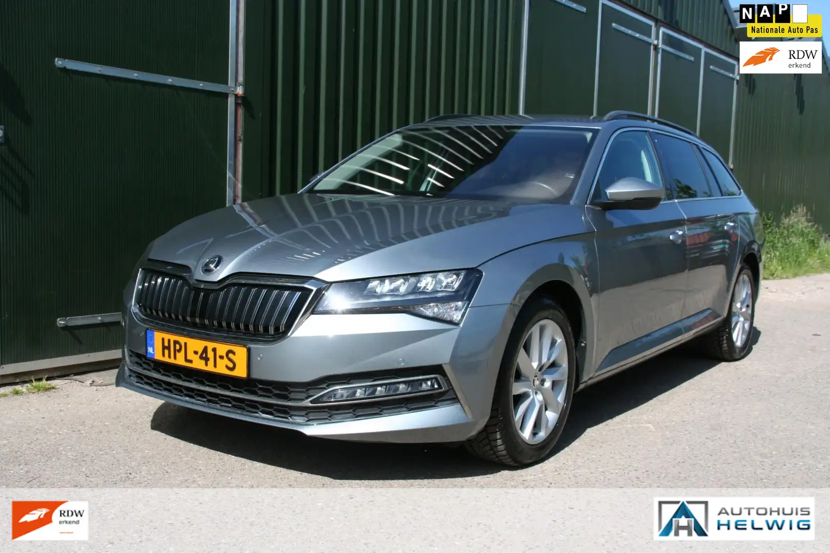 Skoda Superb Combi 1.4 TSI iV Business Edition Plus, LEER, NAVI Grau - 1