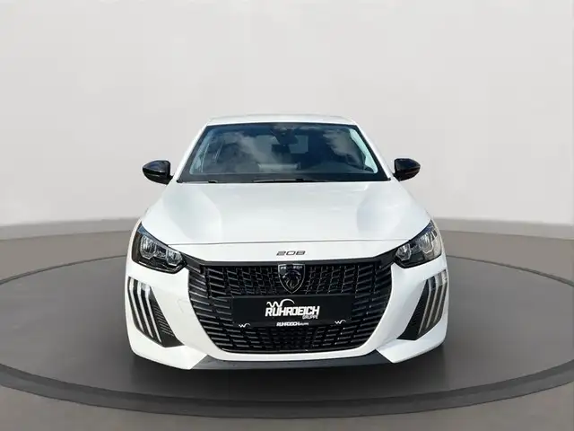 Peugeot 208 view 6