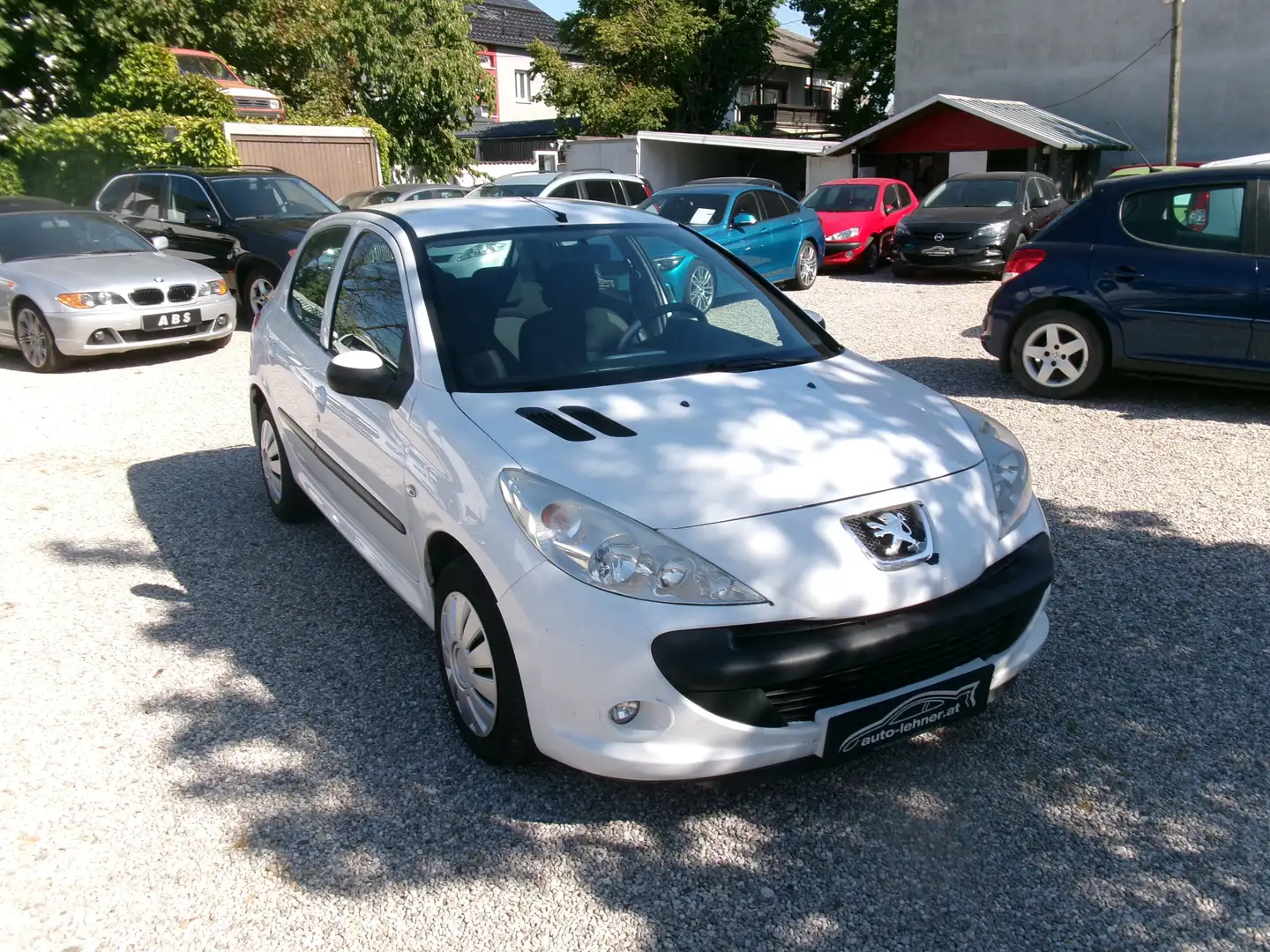 Peugeot 206 206+ Trendy 1,1 Trendy Weiß - 2