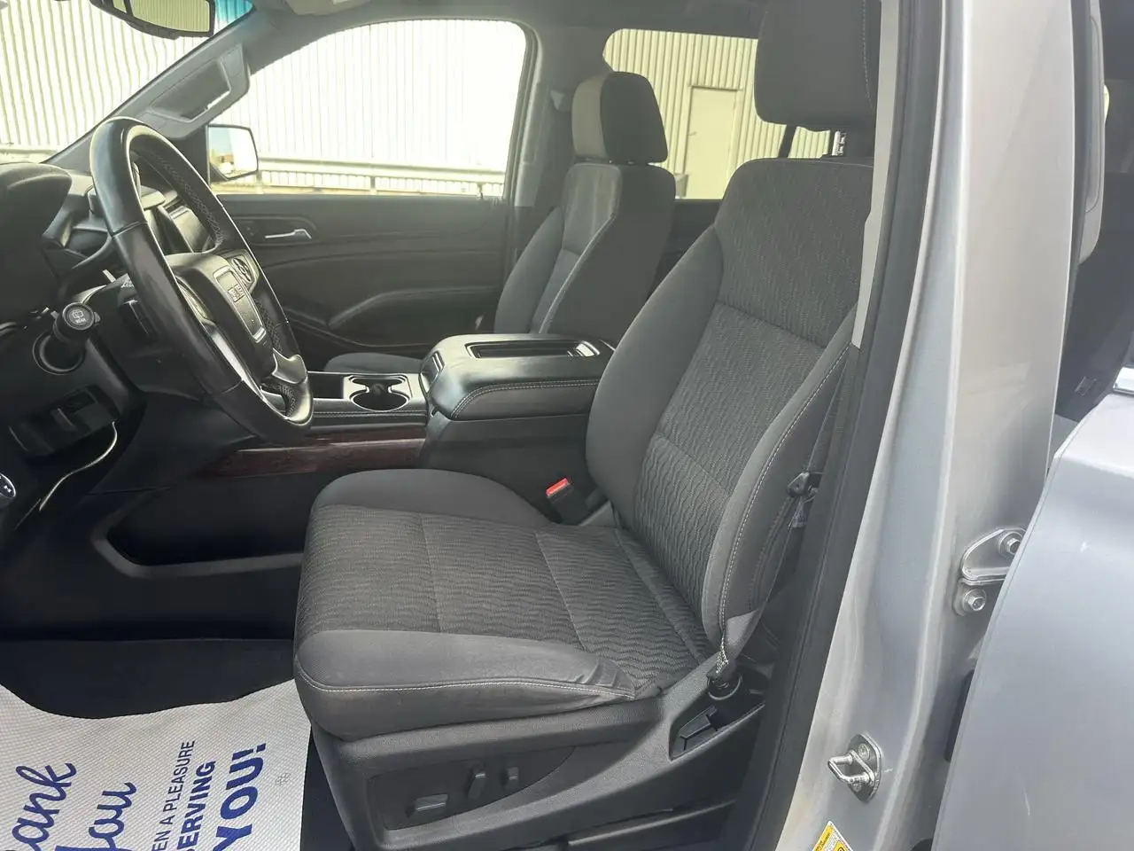 GMC Yukon снимка GMC Yukon
