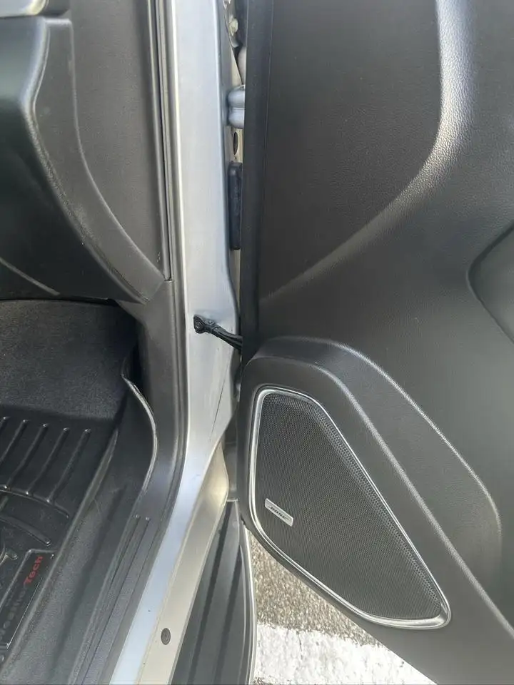 GMC Yukon снимка GMC Yukon