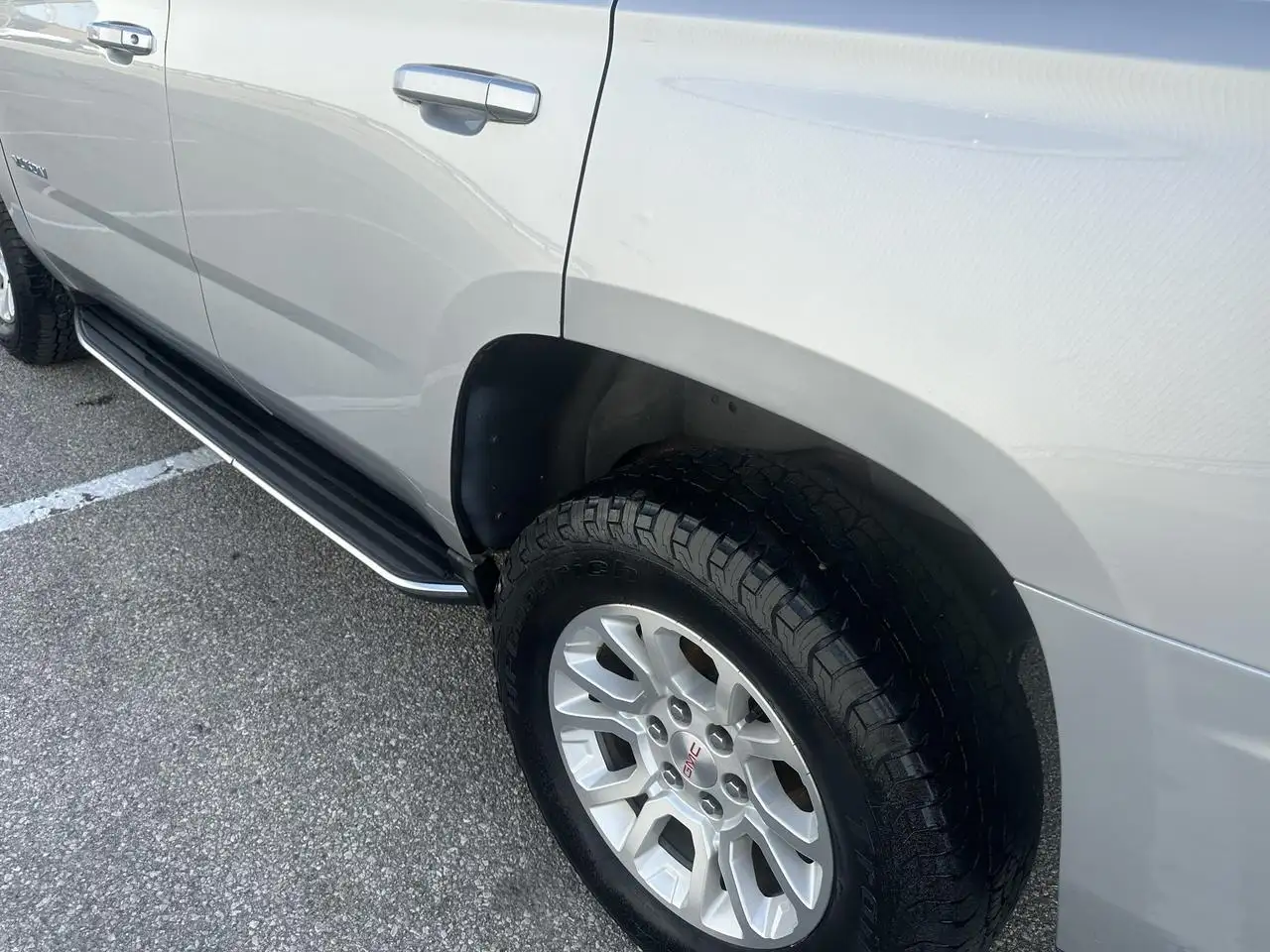 GMC Yukon снимка GMC Yukon