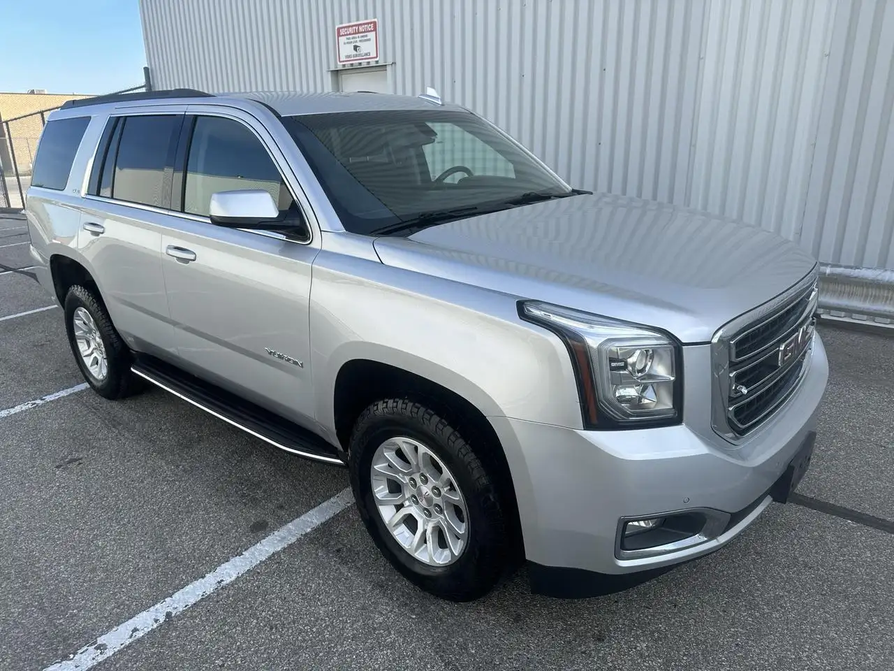 GMC Yukon снимка GMC Yukon