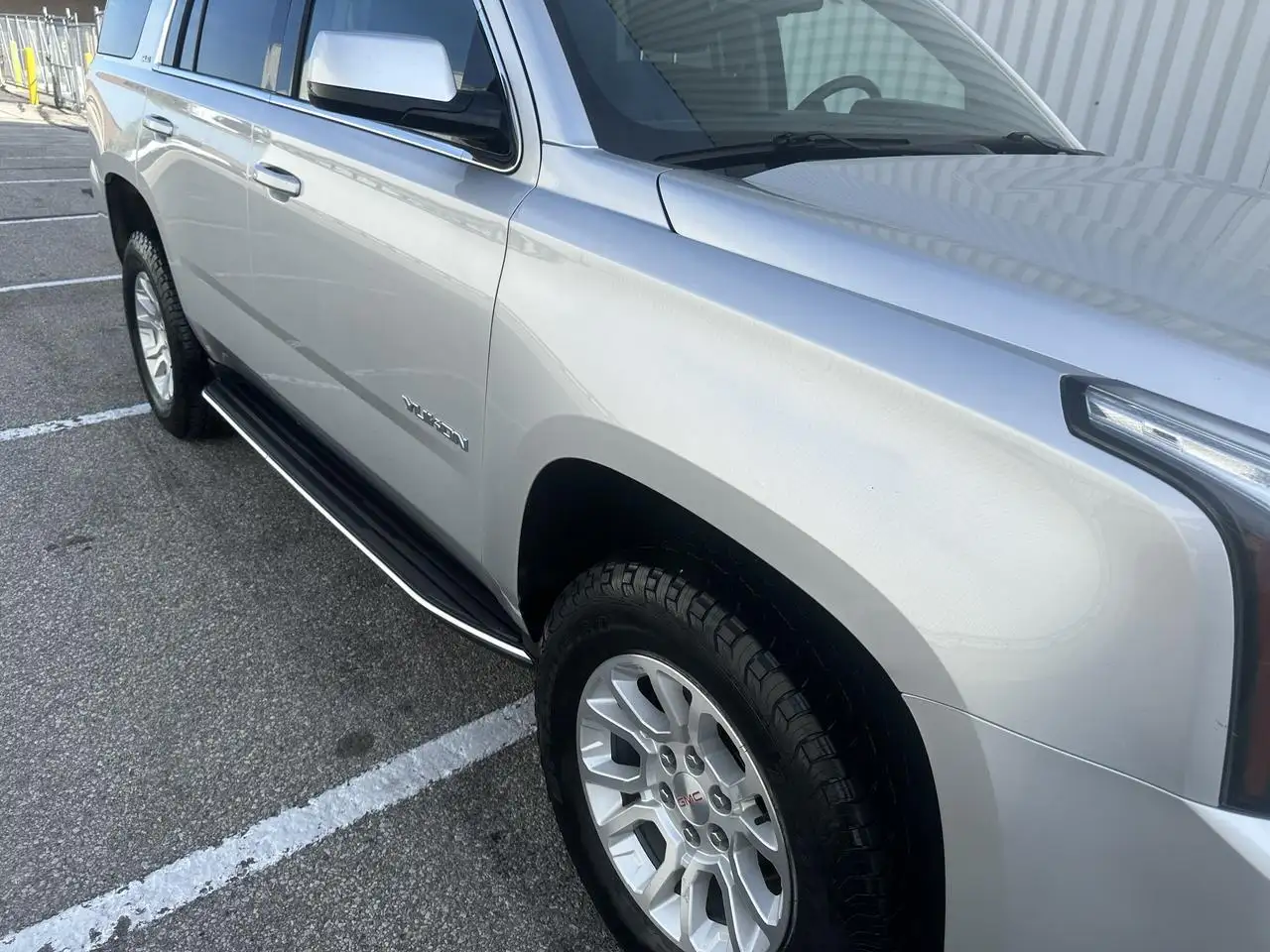GMC Yukon снимка GMC Yukon