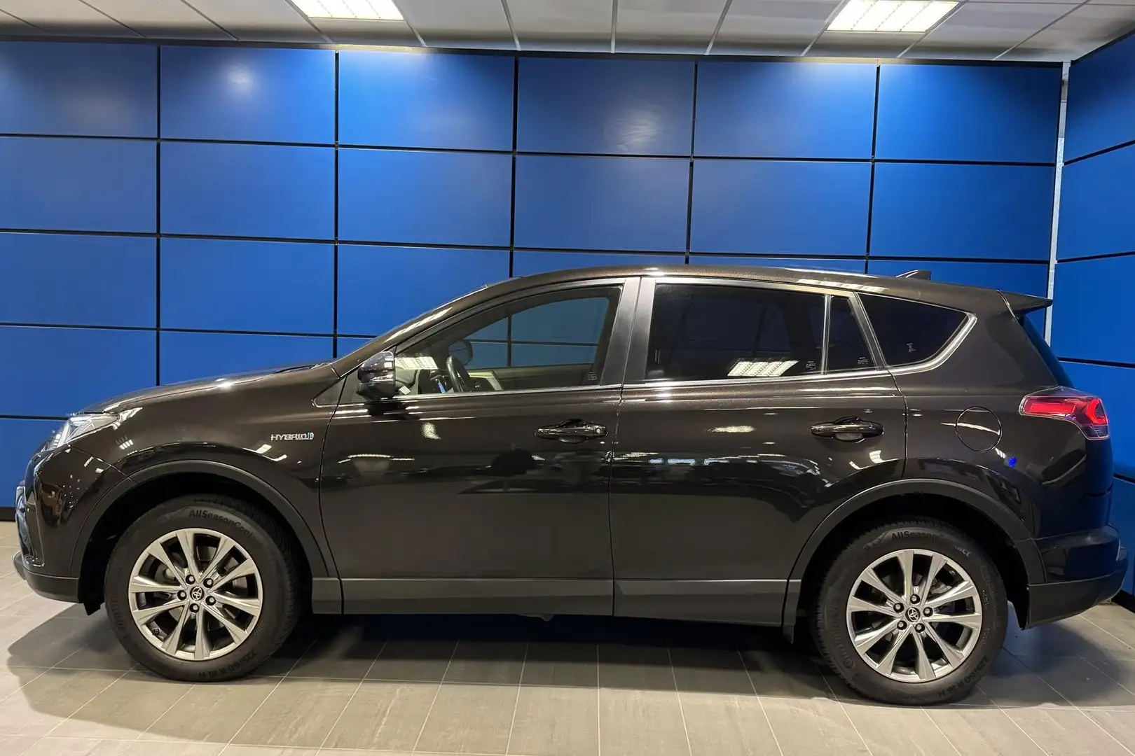 Toyota RAV 4 2.5 Hybrid 197PK AWD Energy Plus Automaat | Leer | Bruin - 2