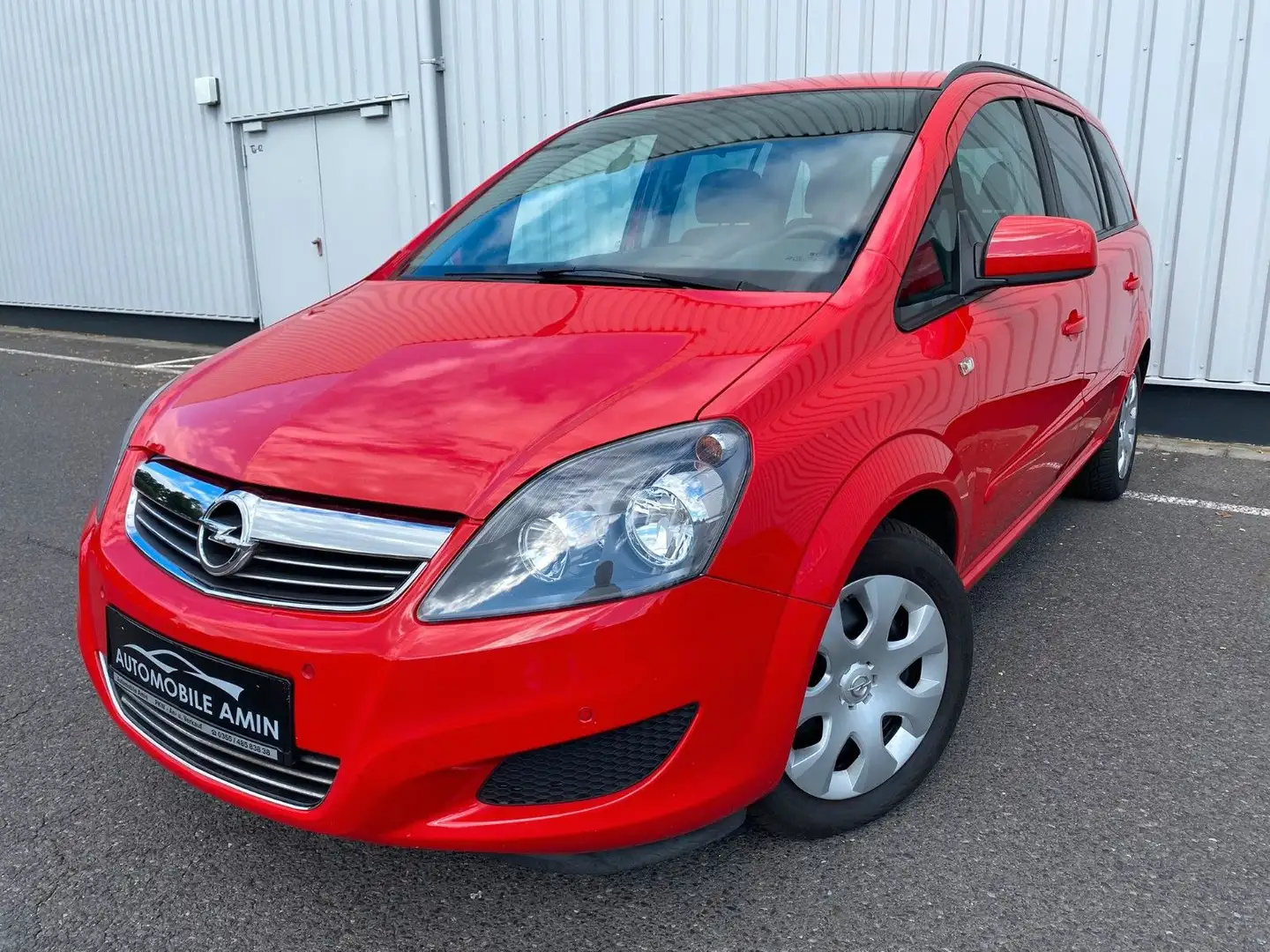 Opel Zafira aus Erstbesitz Klima Navi 7 Sitze TÜV NEU Rot - 1