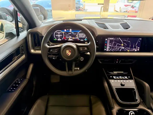 Porsche Cayenne view 15