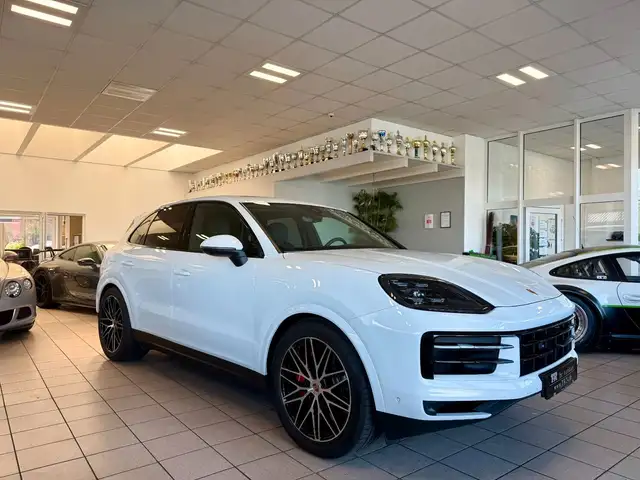 2025 Porsche Cayenne in White for sale