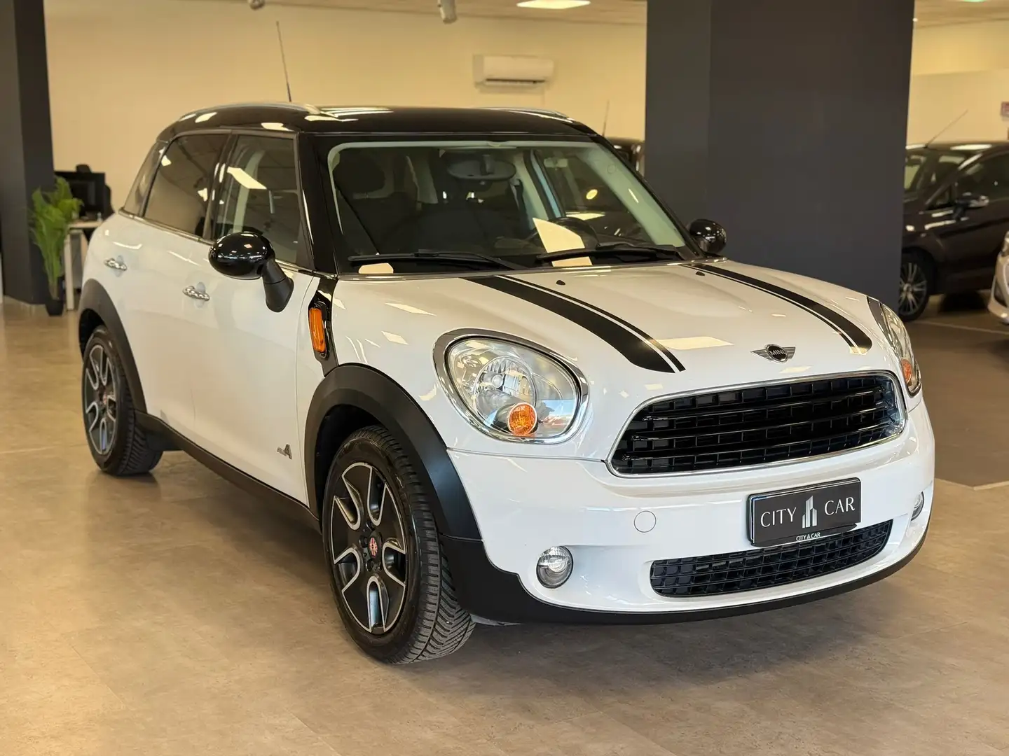 MINI Cooper D Countryman Mini Countryman R60 1.6 all4 Wit - 1