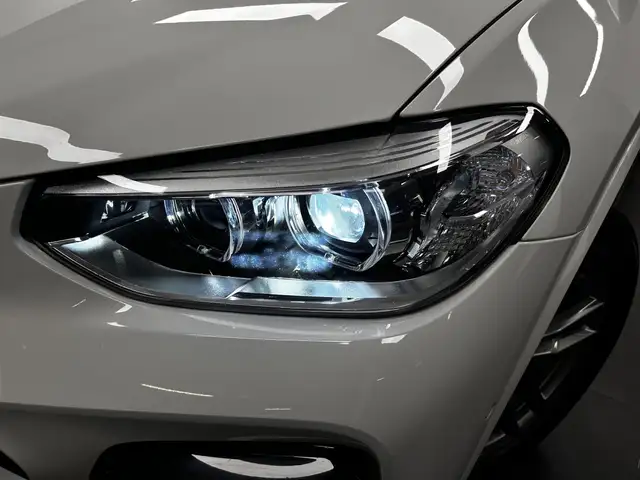 BMW X4 view 9