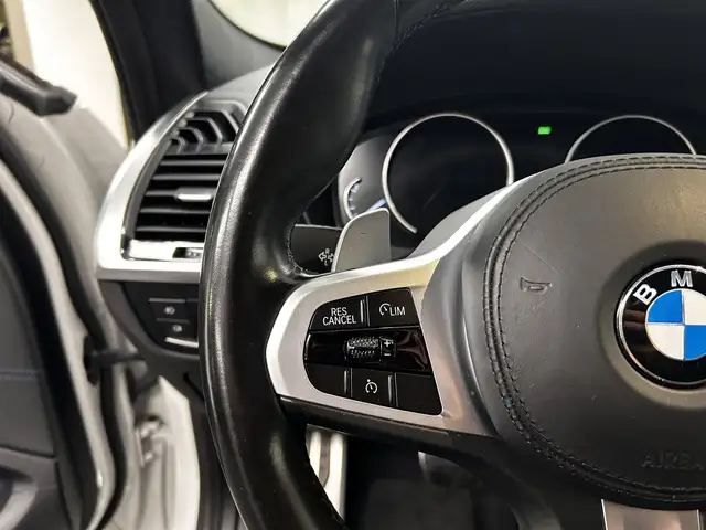 BMW X4 view 23