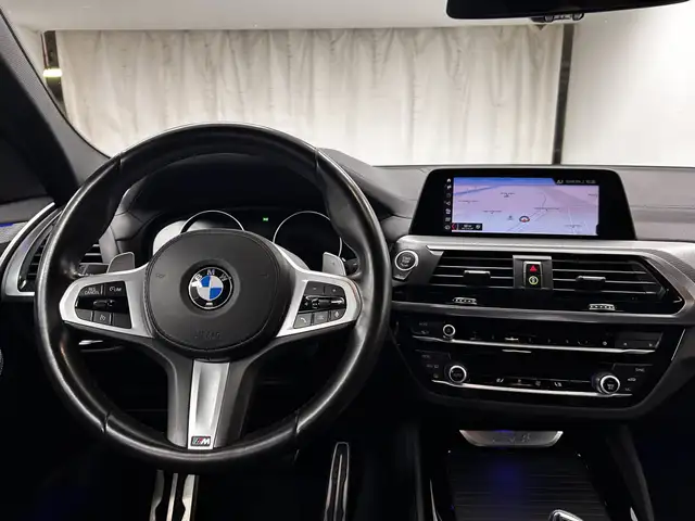 BMW X4 view 20