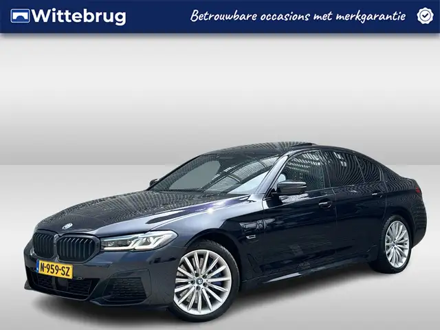 BMW 545 5-serie 545e xDrive Business Edition Plus / Pano /