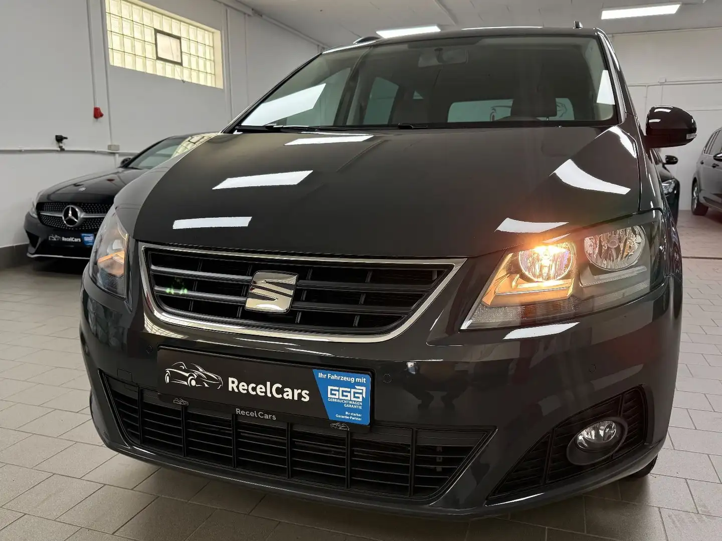 SEAT Alhambra Reference 1.4 TSI*NAVI*PDC*RFK*1.HAND* Gris - 1