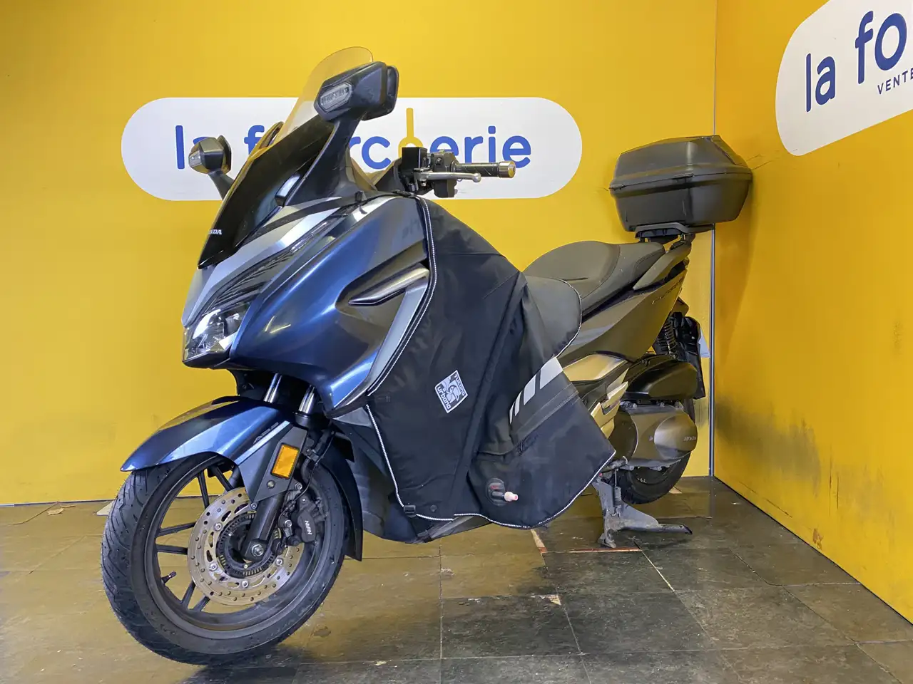 Honda Forza 300