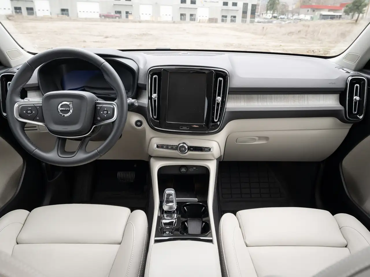 Volvo XC40 снимка Volvo XC40