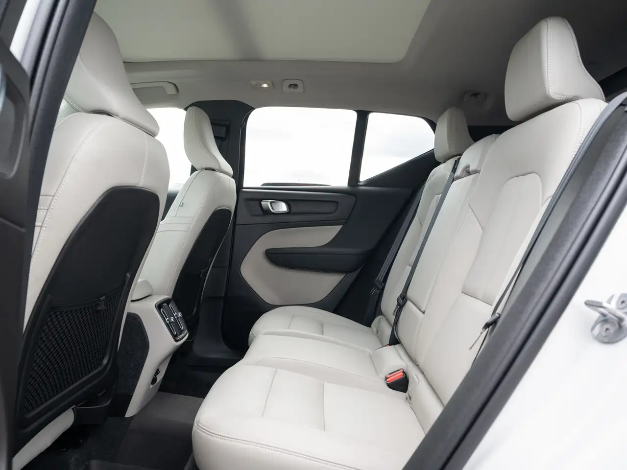 Volvo XC40 снимка Volvo XC40