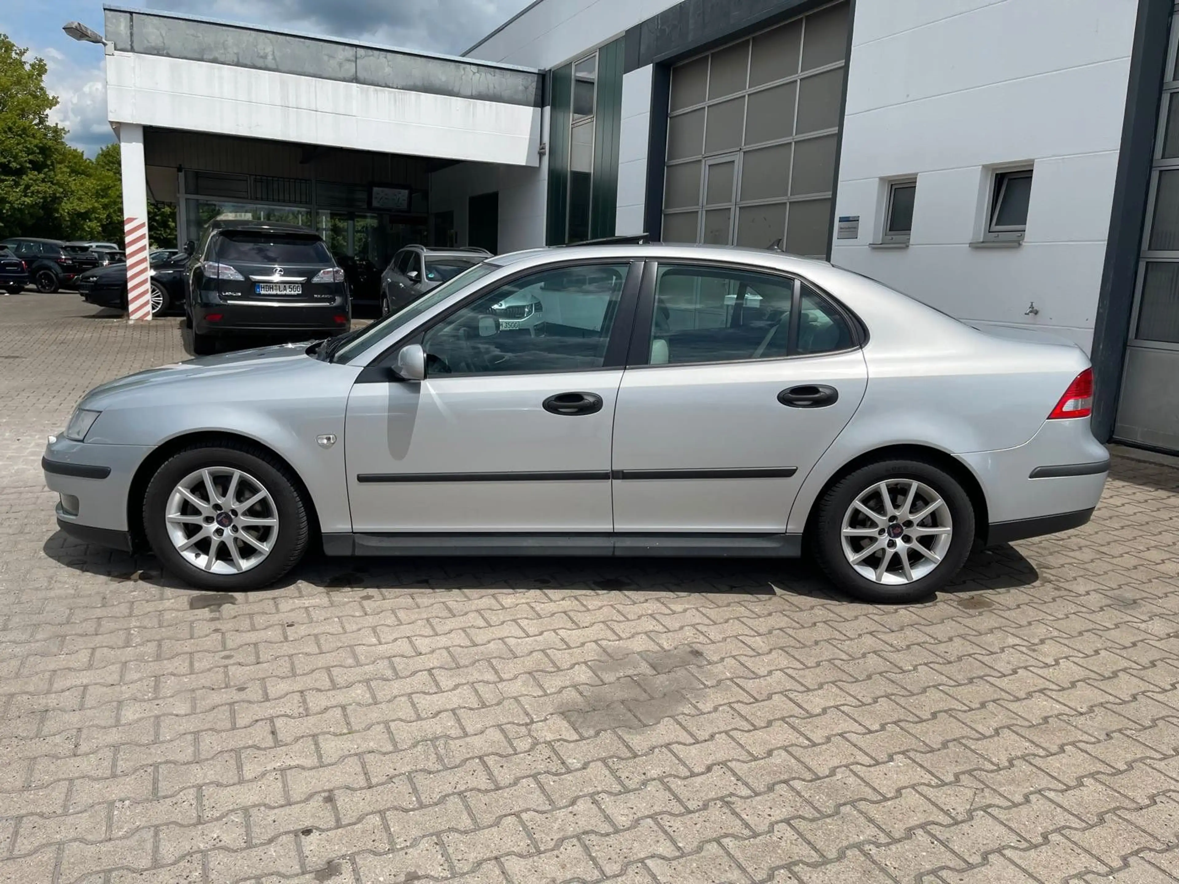 Saab 9-3 Lim. 2.0 T Arc/2.Hd/Autom./S-Heft/Leder/eSD — photo 2