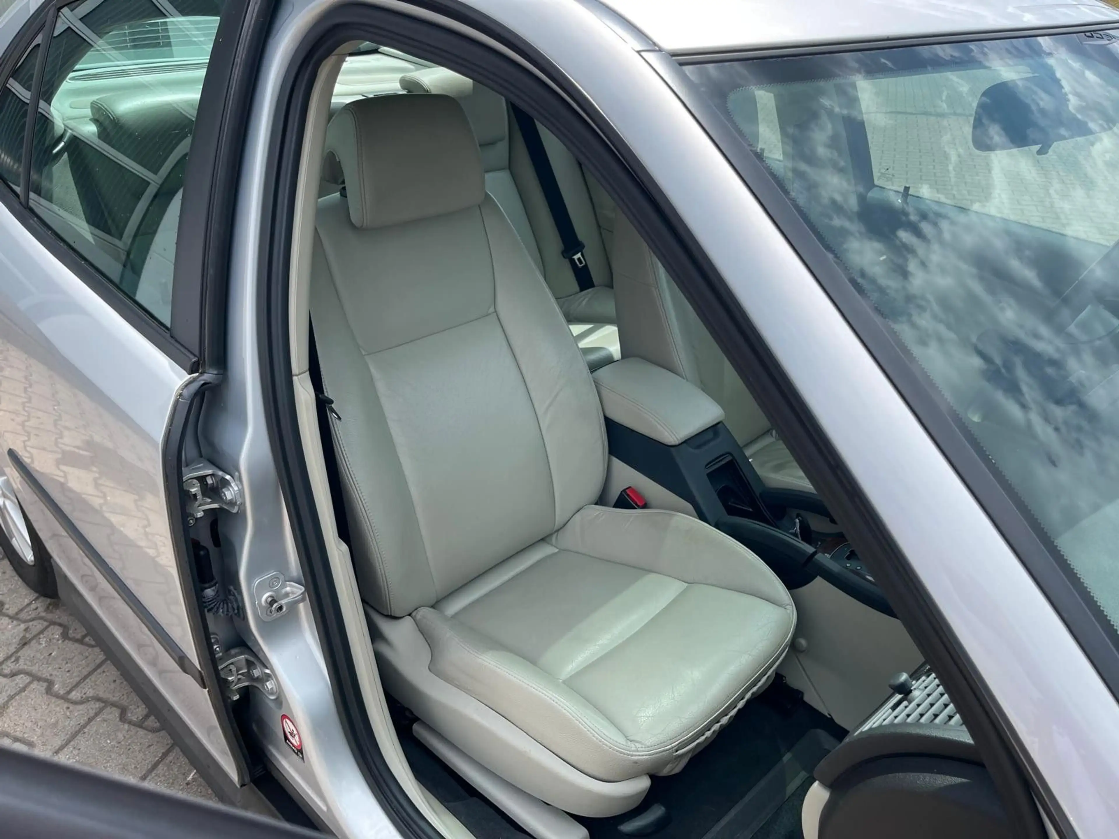 Saab 9-3 Lim. 2.0 T Arc/2.Hd/Autom./S-Heft/Leder/eSD — photo 10