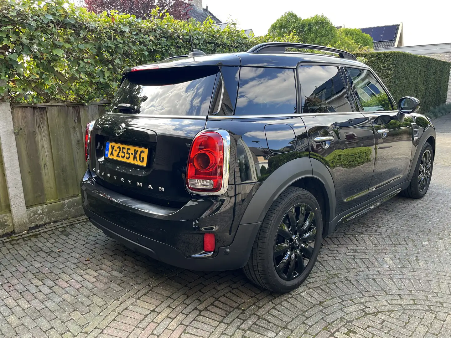 MINI One Countryman 1.5 zwart 49896km 18 inch, parkeerhulp assistent Zwart - 2
