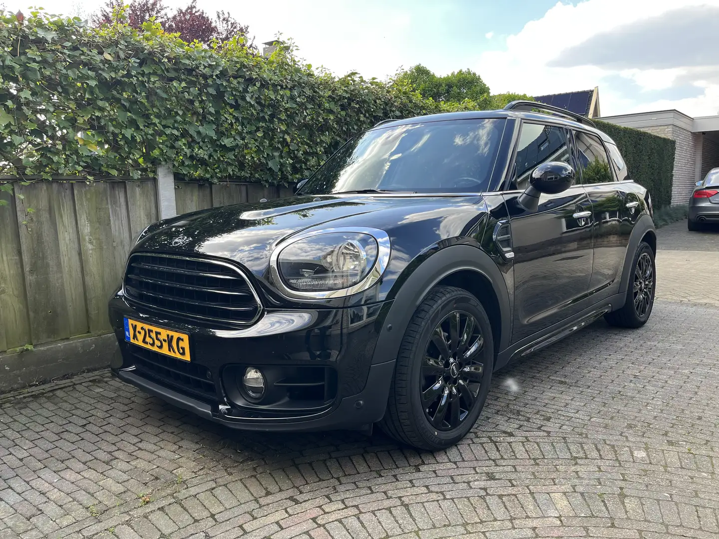 MINI One Countryman 1.5 zwart 49896km 18 inch, parkeerhulp assistent Zwart - 1