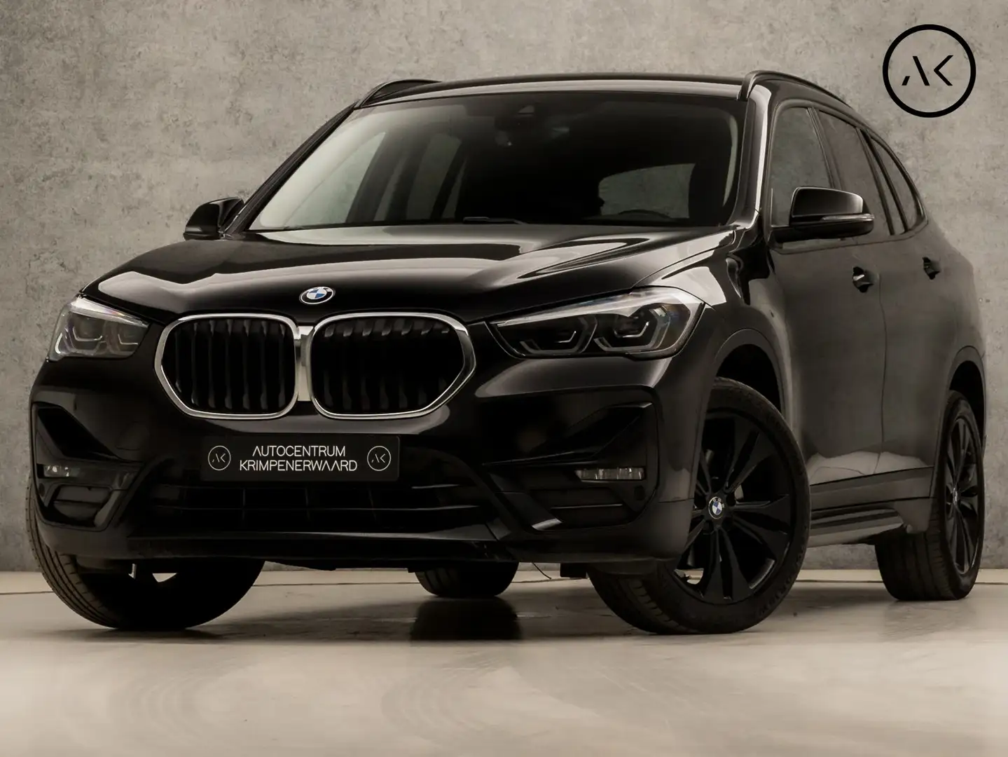 BMW X1 xDrive20i Sportline Automaat 180Pk (4 CILINDER, GR Zwart - 1
