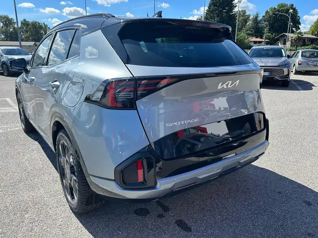 Kia Sportage view 3