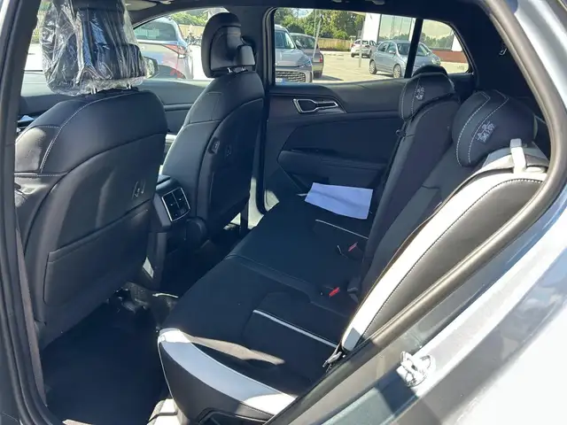 Kia Sportage view 8