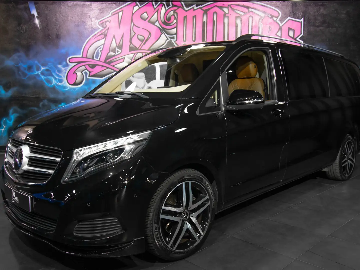 Mercedes-Benz V 250 Extra-Long  d 7G-TRONIC VIP Schwarz - 2