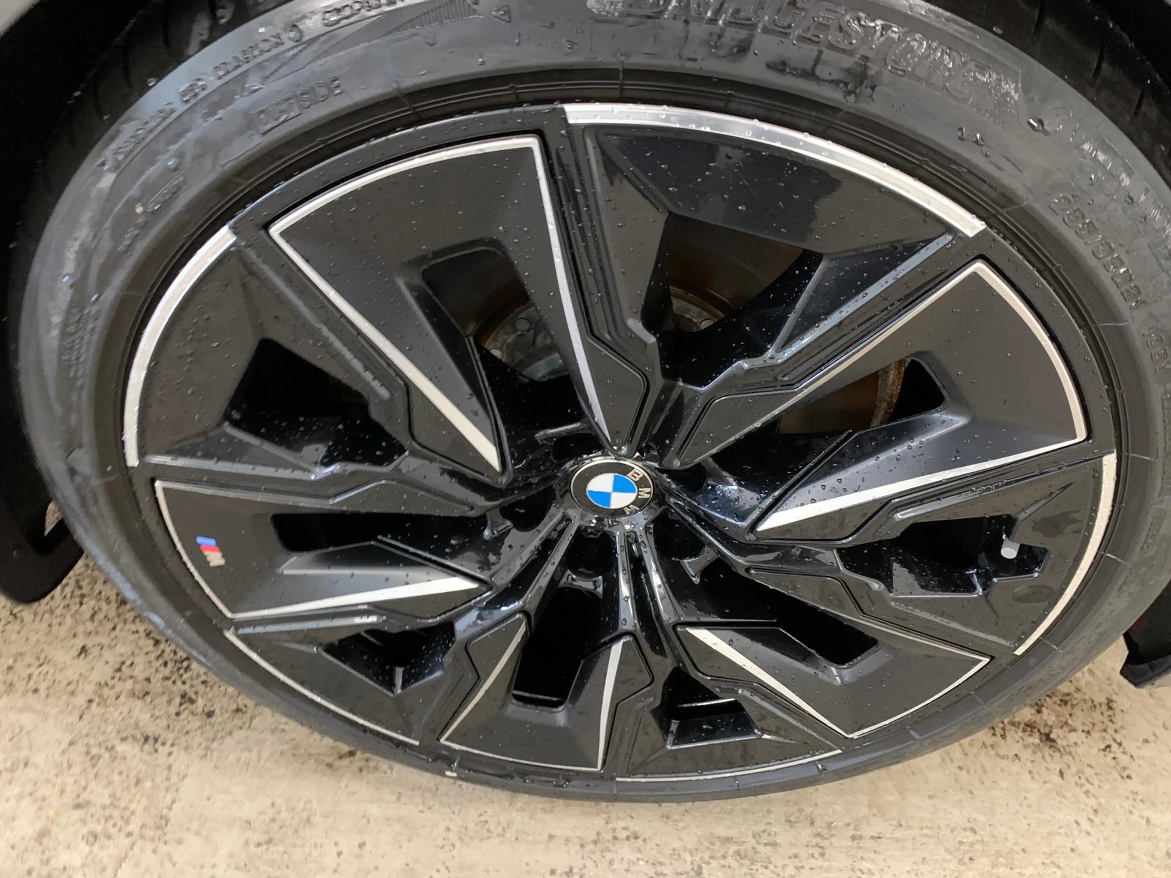 BMW i7 60 M Sport SKY-L/THEATRE/ICONIC/DIAMOND/21" — photo 14