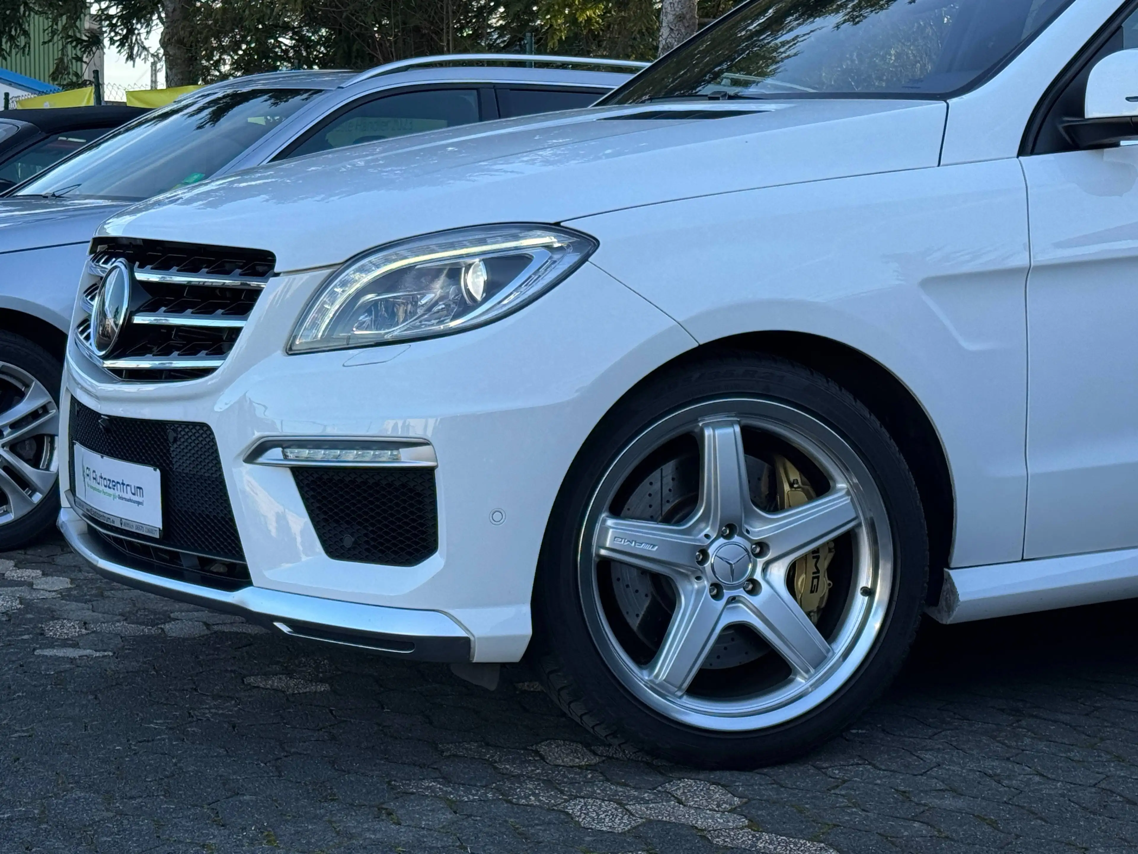 Mercedes-Benz ML 63 AMG 4Matic 7G-TRONIC AHK Panorama B&O Sitzbelüftung 360° Cam — photo 8
