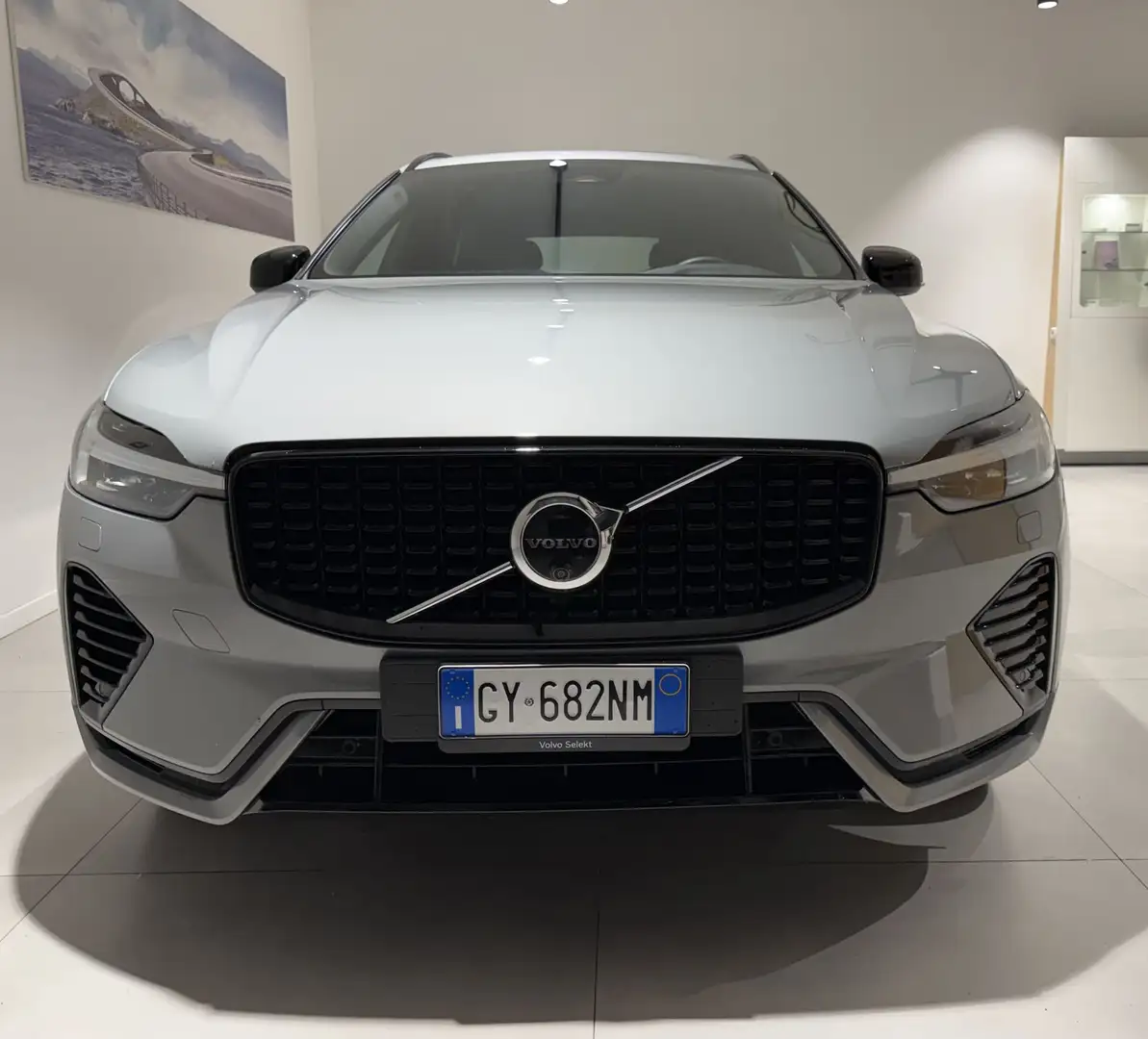 Volvo XC60 XC60 T6 Plug-in hybrid AWD automatico Plus Dark Gris - 2