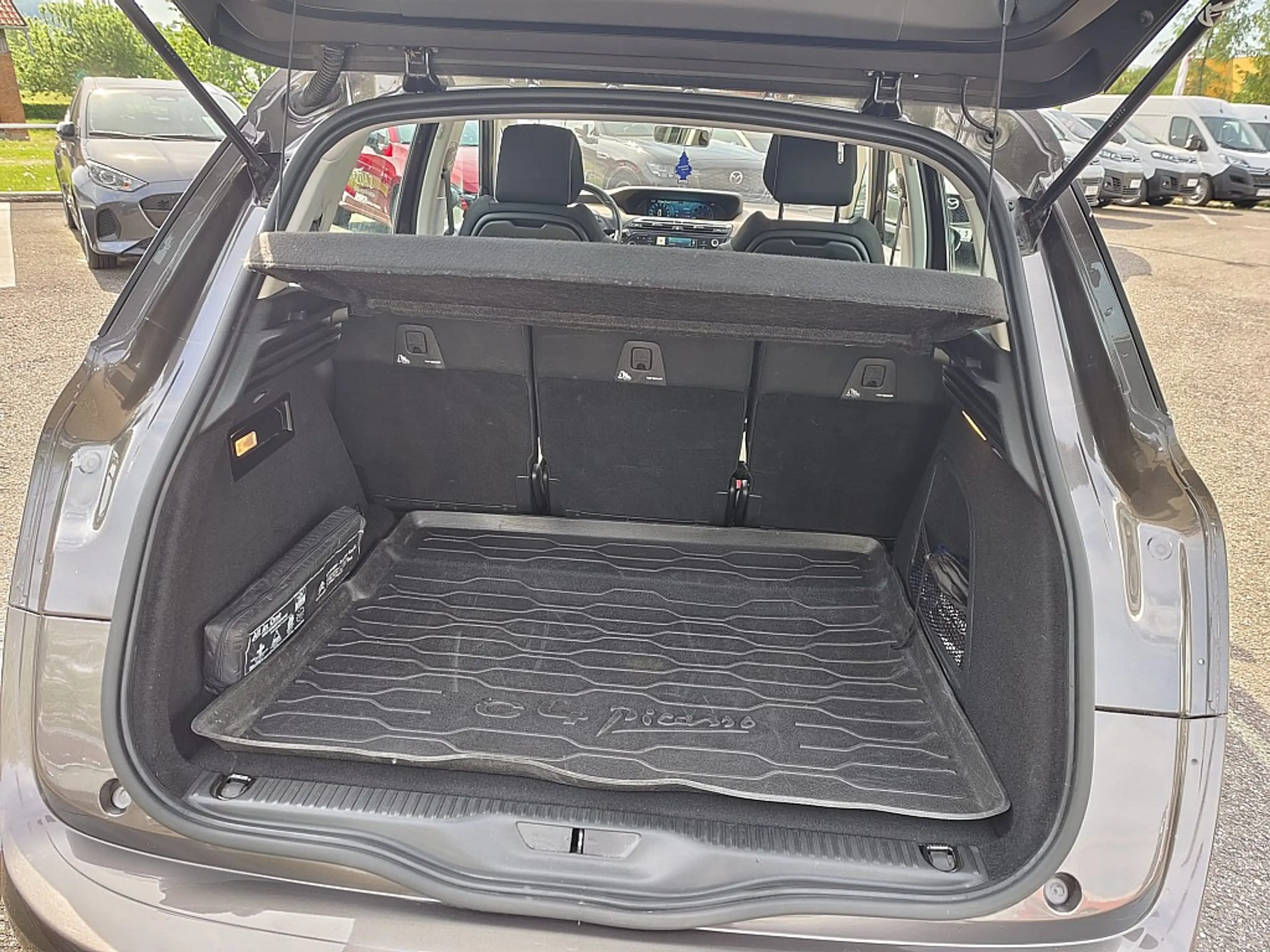 Citroen C4 Picasso PureTech 130 S&S Intensive — photo 10