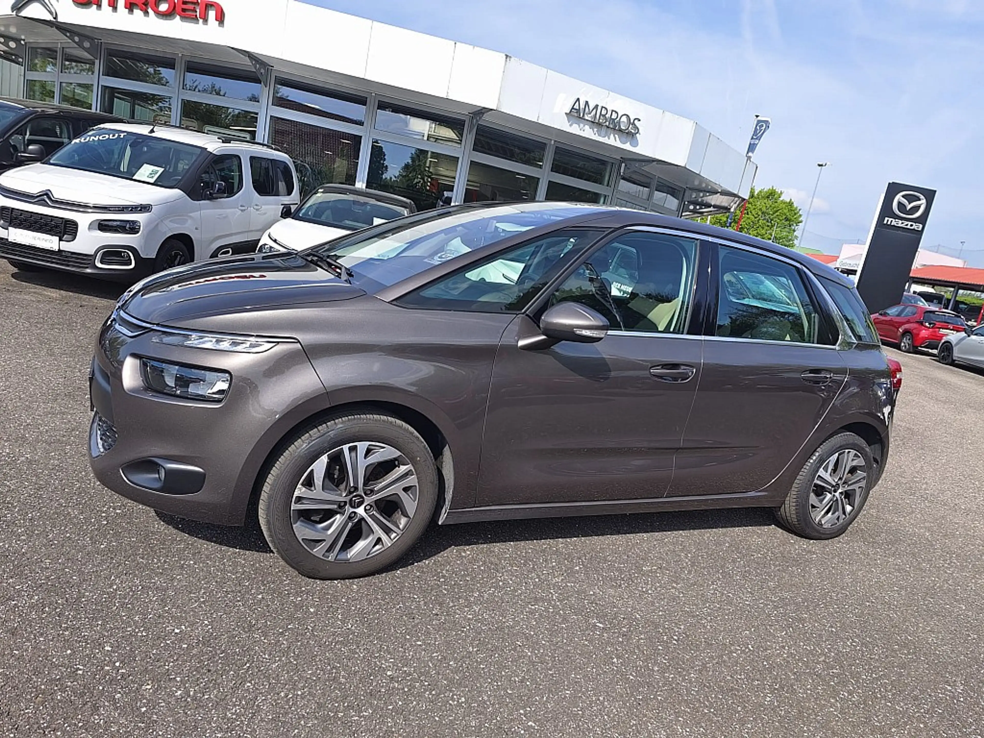 Citroen C4 Picasso PureTech 130 S&S Intensive — photo 8