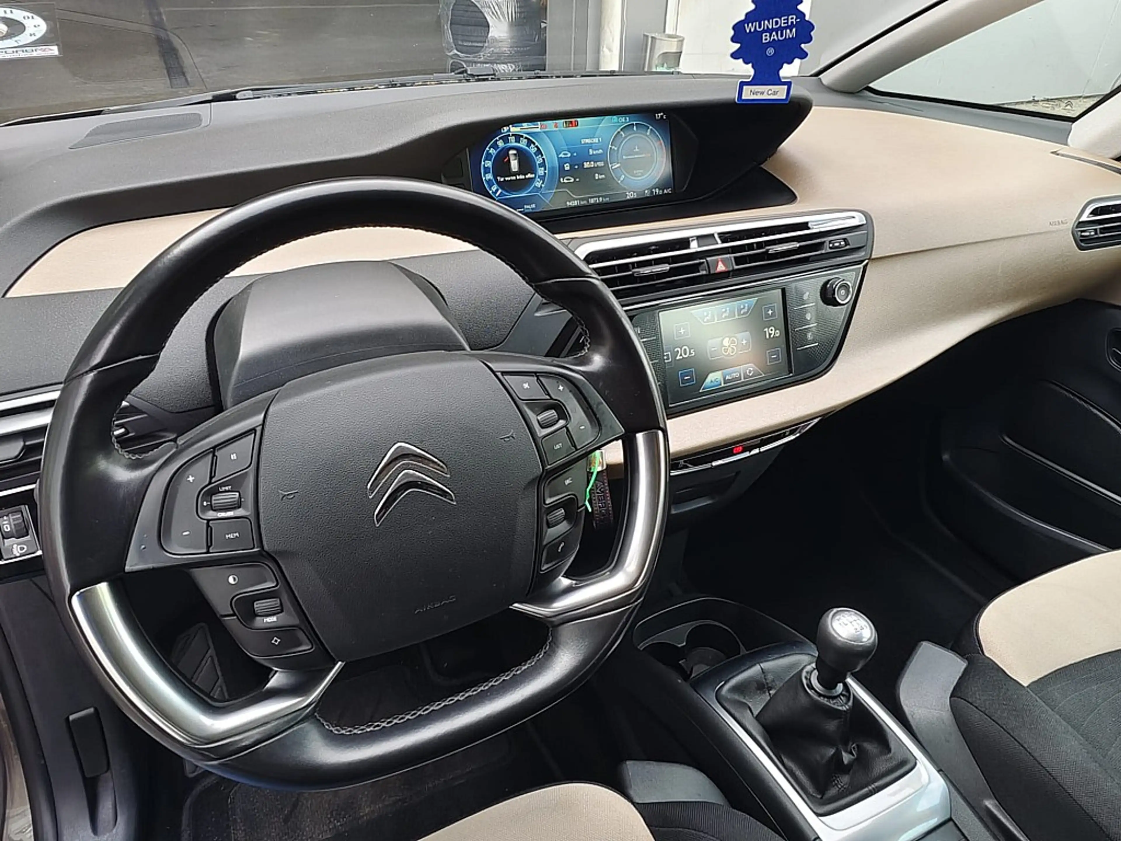 Citroen C4 Picasso PureTech 130 S&S Intensive — photo 12