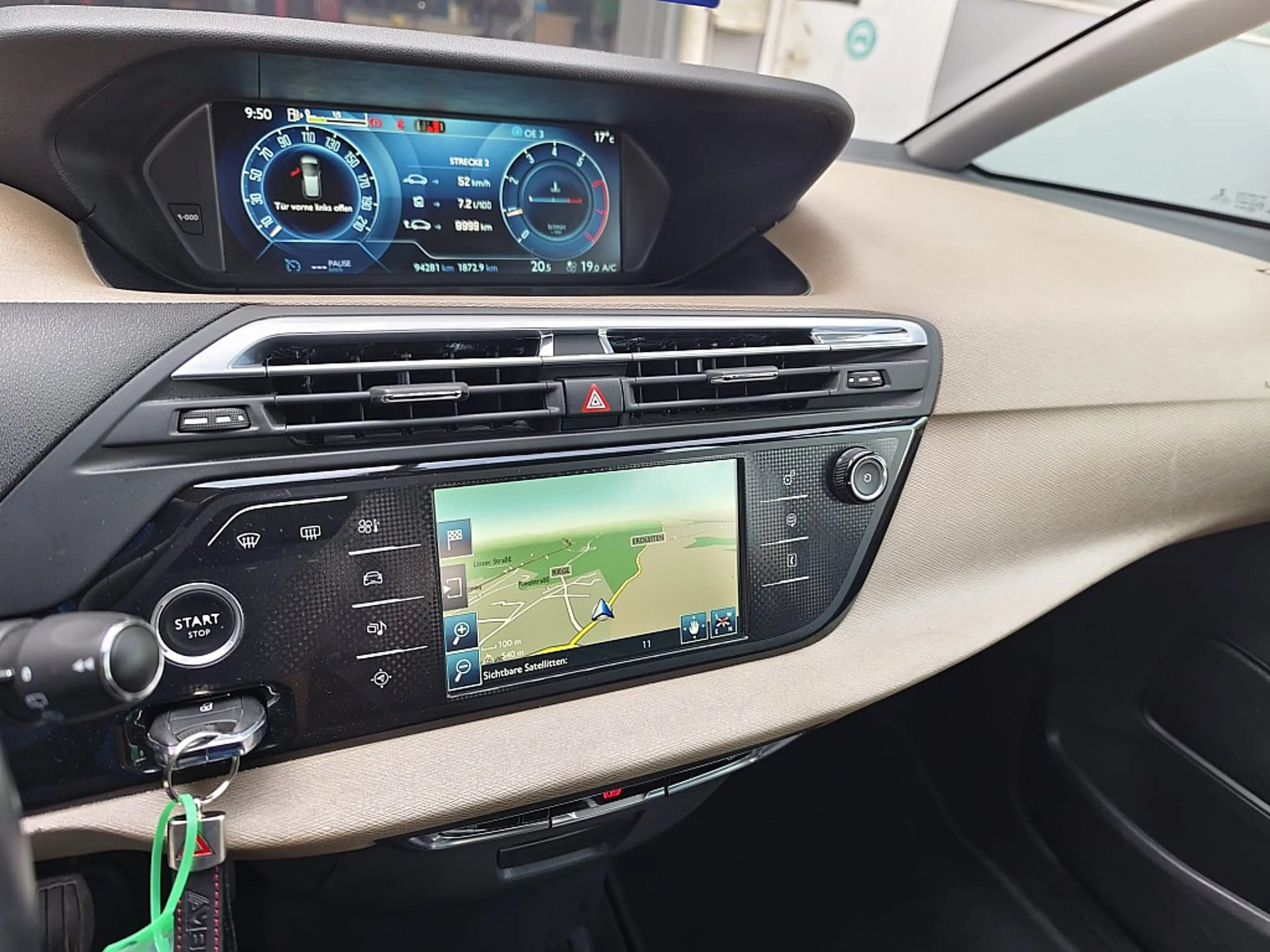 Citroen C4 Picasso PureTech 130 S&S Intensive — photo 13