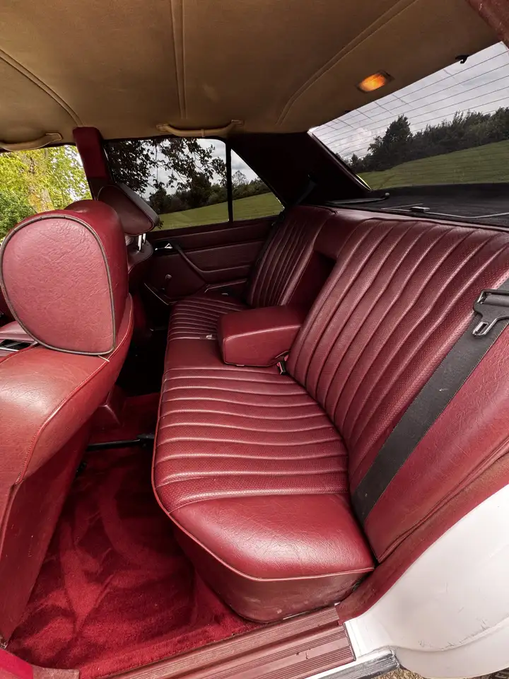 Mercedes-Benz 300D, foto 10
