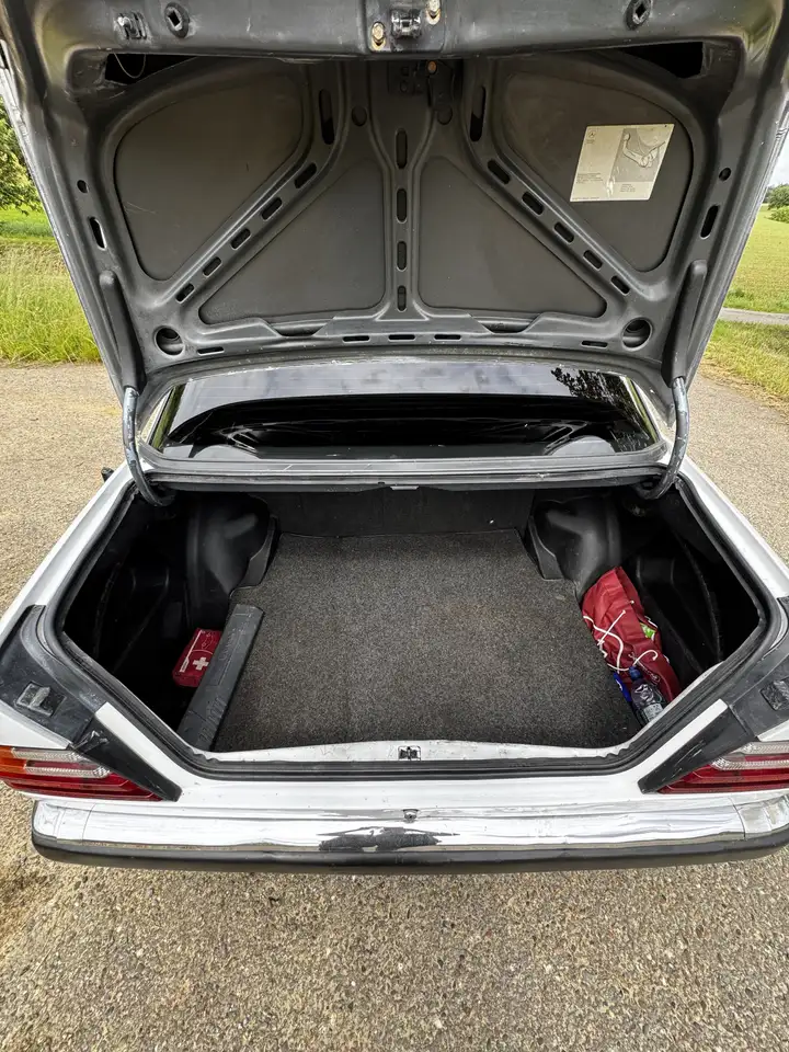 Mercedes-Benz 300D, foto 8