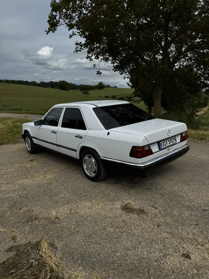 Mercedes-Benz 300D, foto 5