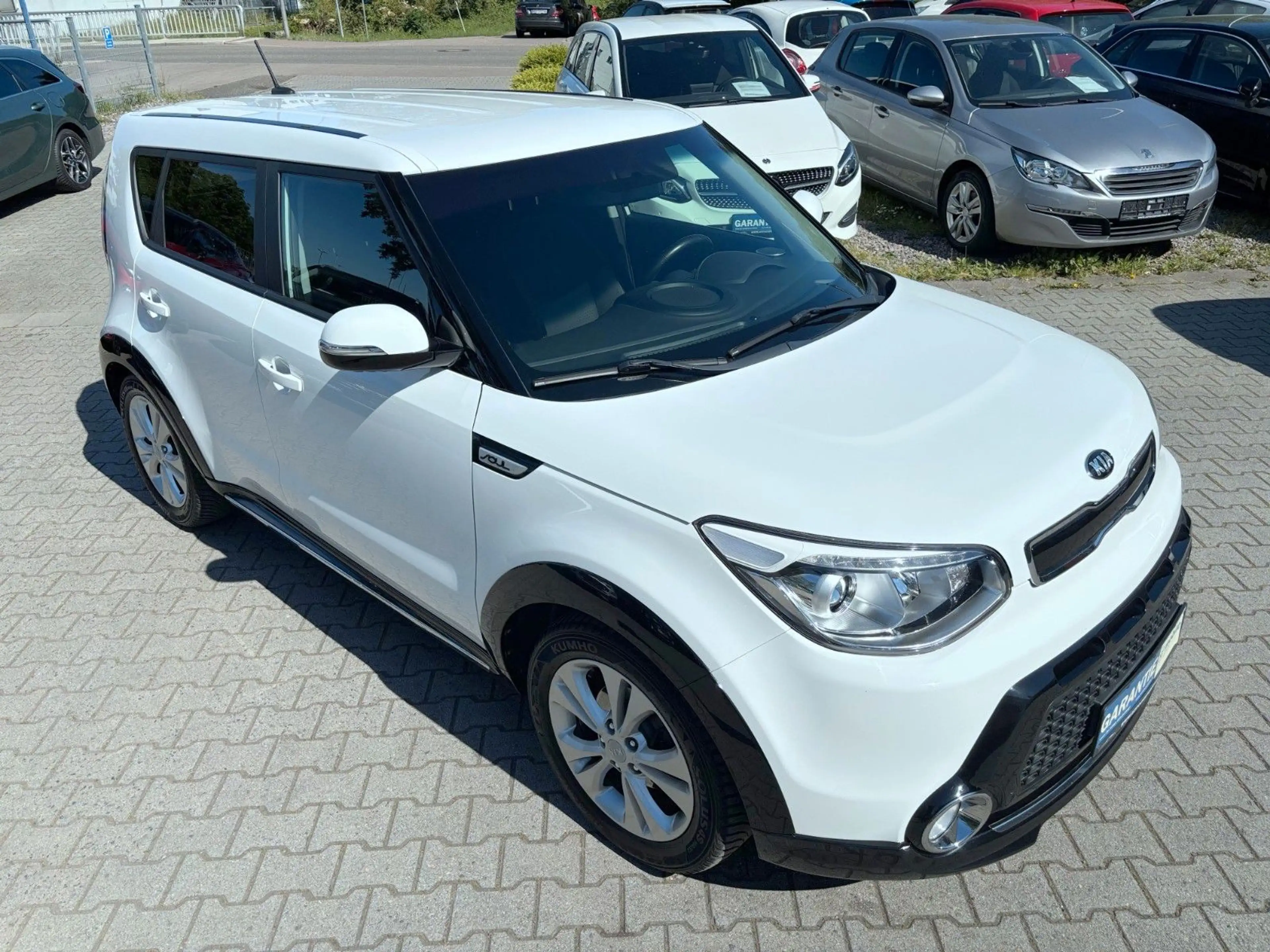 Kia Soul UEFA Euro Urban-Styling*Navi*CAM*AHK*S-Heft — photo 13