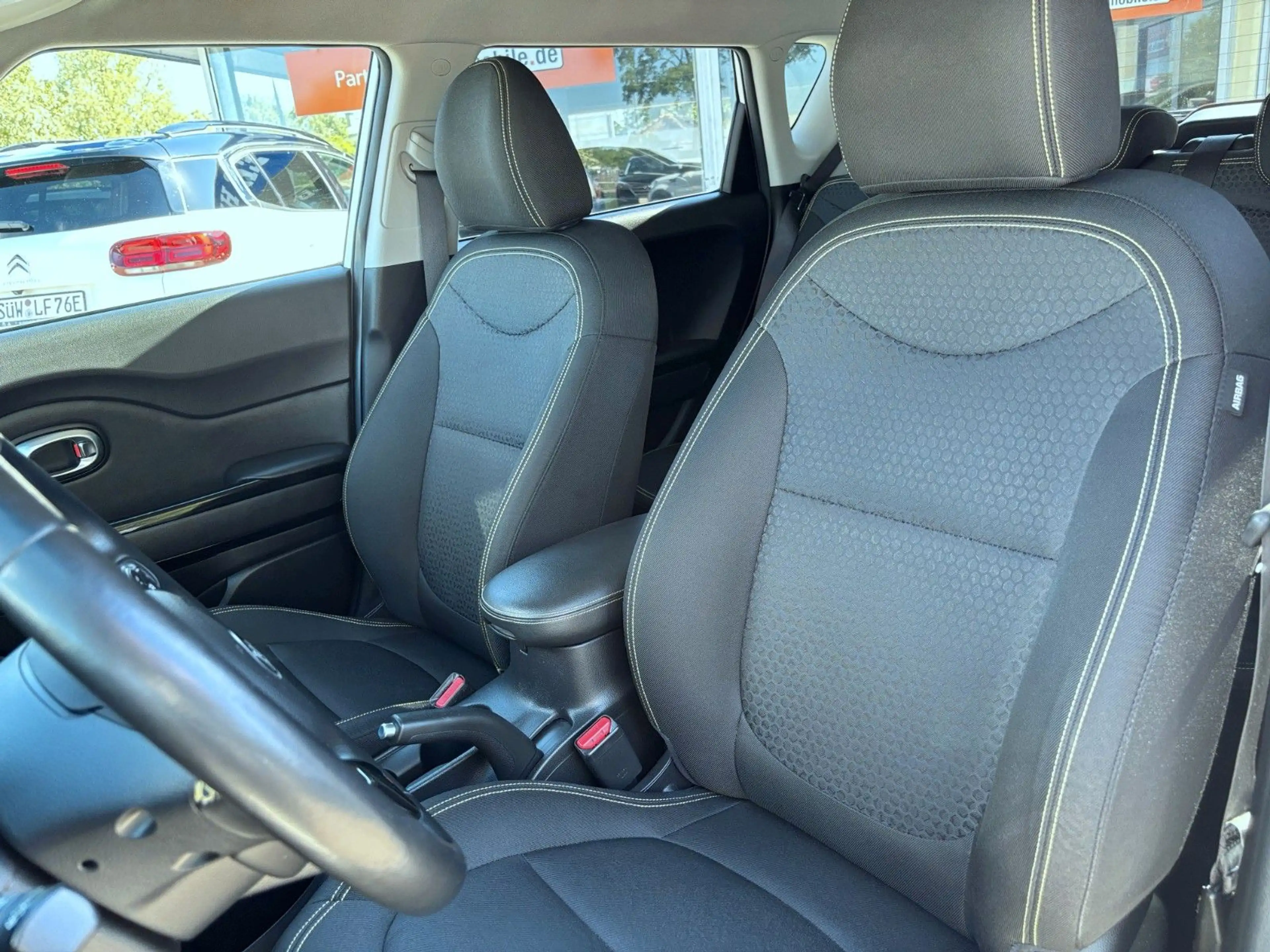 Kia Soul UEFA Euro Urban-Styling*Navi*CAM*AHK*S-Heft — photo 8